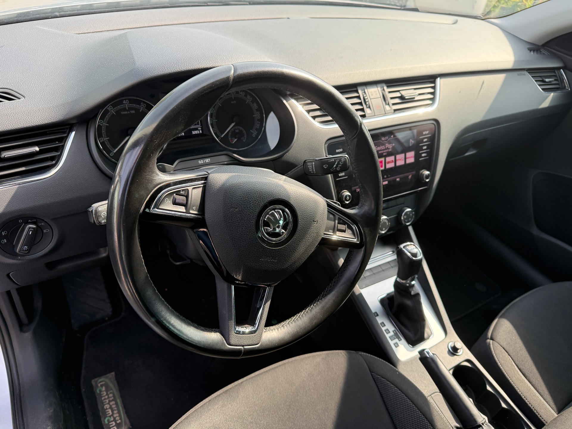 SKODA Octavia Combi 1.5 TSI Ambition DSG-image-8