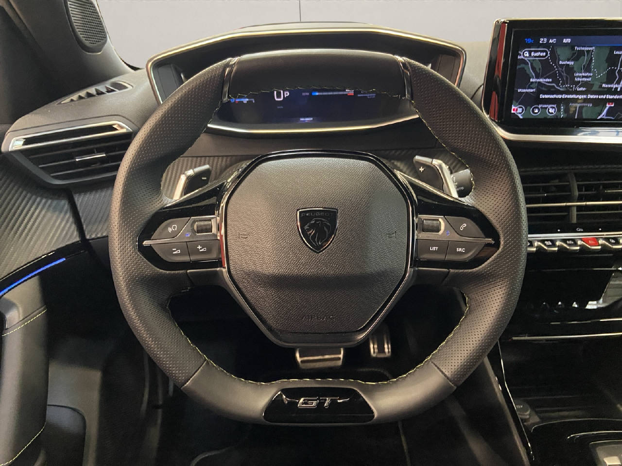 PEUGEOT 2008 1.2 Hybrid 145 GT-image-7