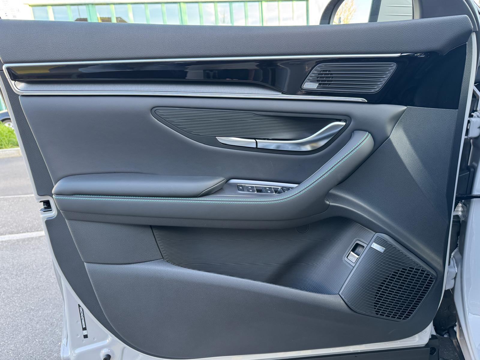 BYD Seal U DM-i Comfort-image-12