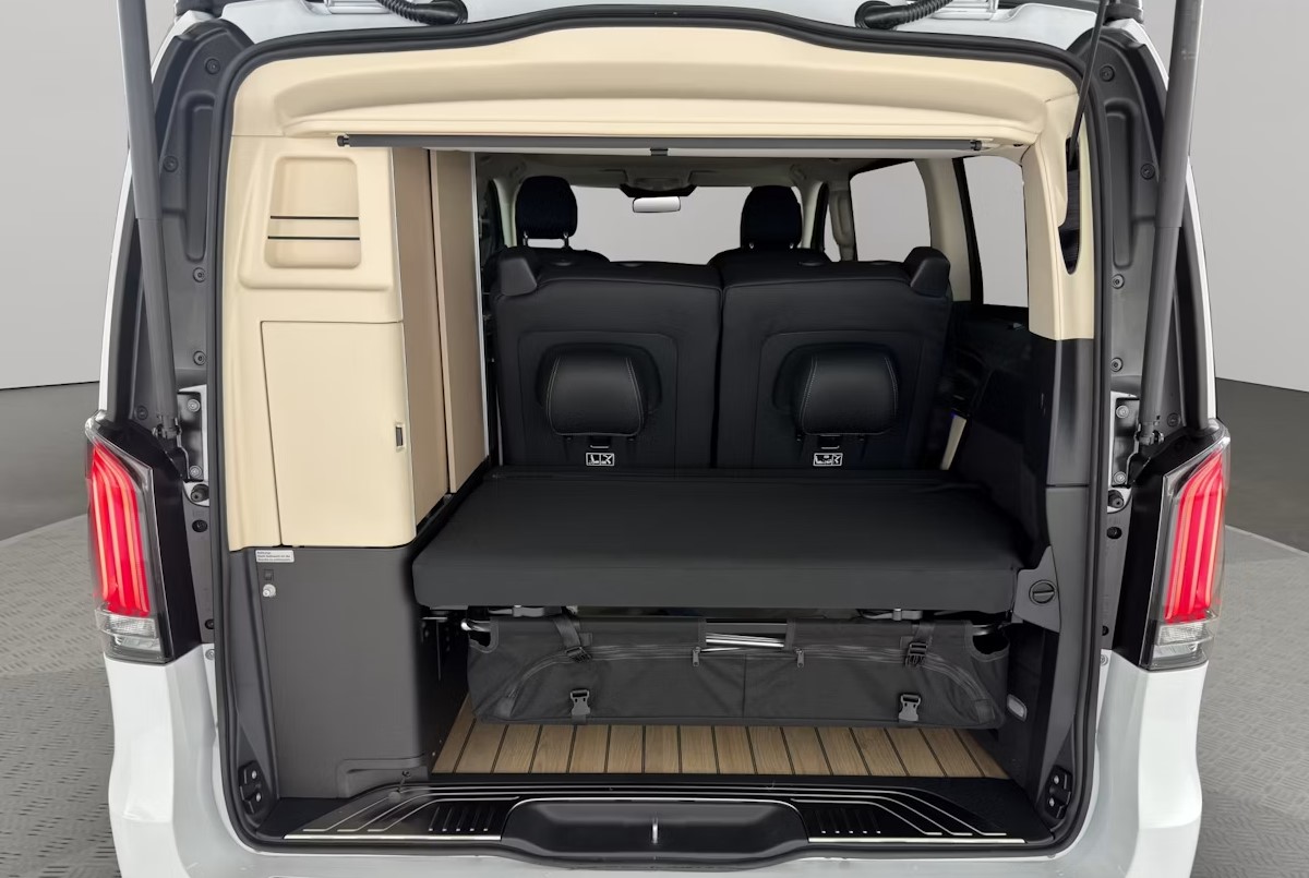 MERCEDES-BENZ 300 d Marco Polo 4-Matic-image-4