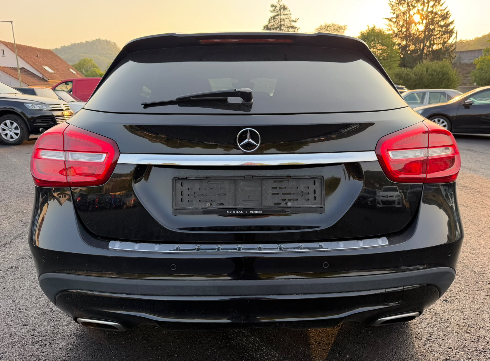 MERCEDES-BENZ GLA 200 Night Star 7G-DCT-image-3
