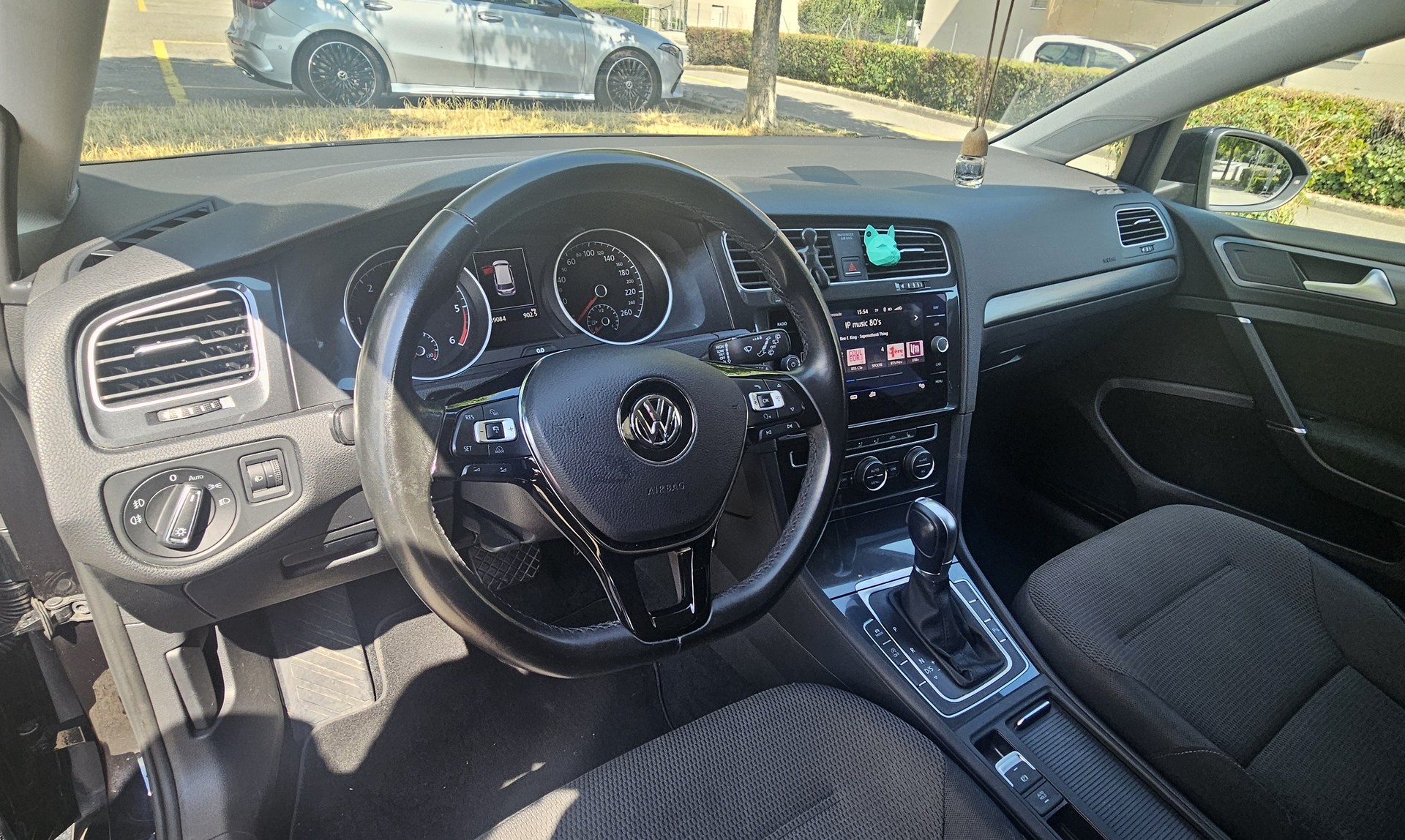 VW Golf 2.0 TDI Comfortline DSG-image-5