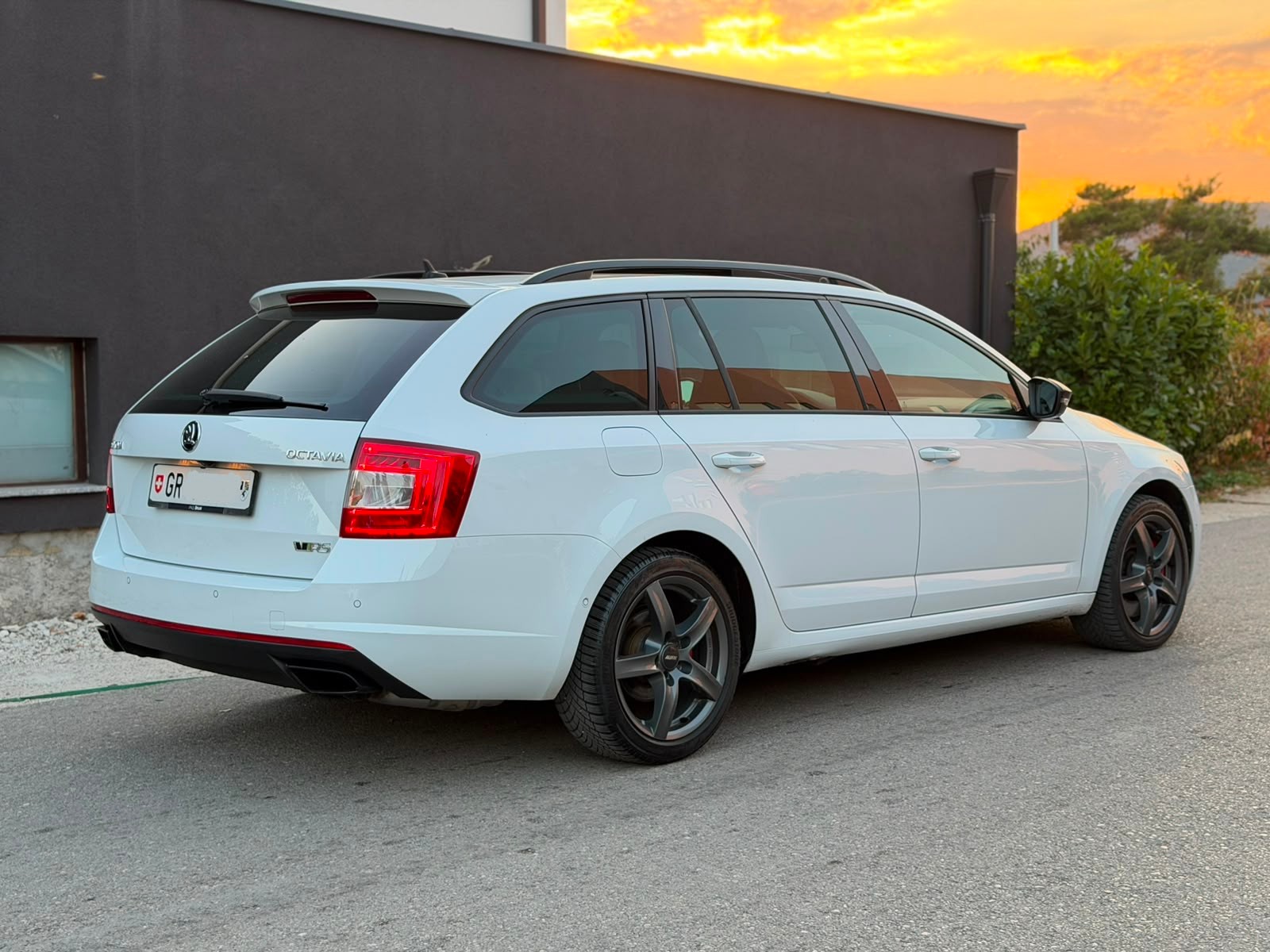 SKODA 2.0 TSI RS230 DSG-image-2