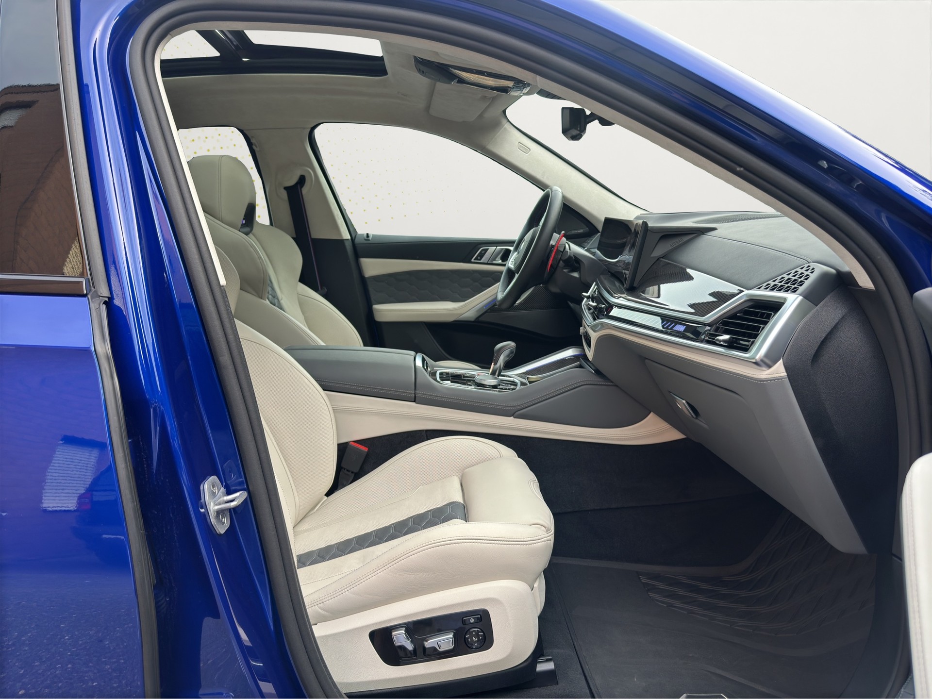 BMW X6M Competition (CH) FACELIFT CARBON INDIVIDUAL-image-14