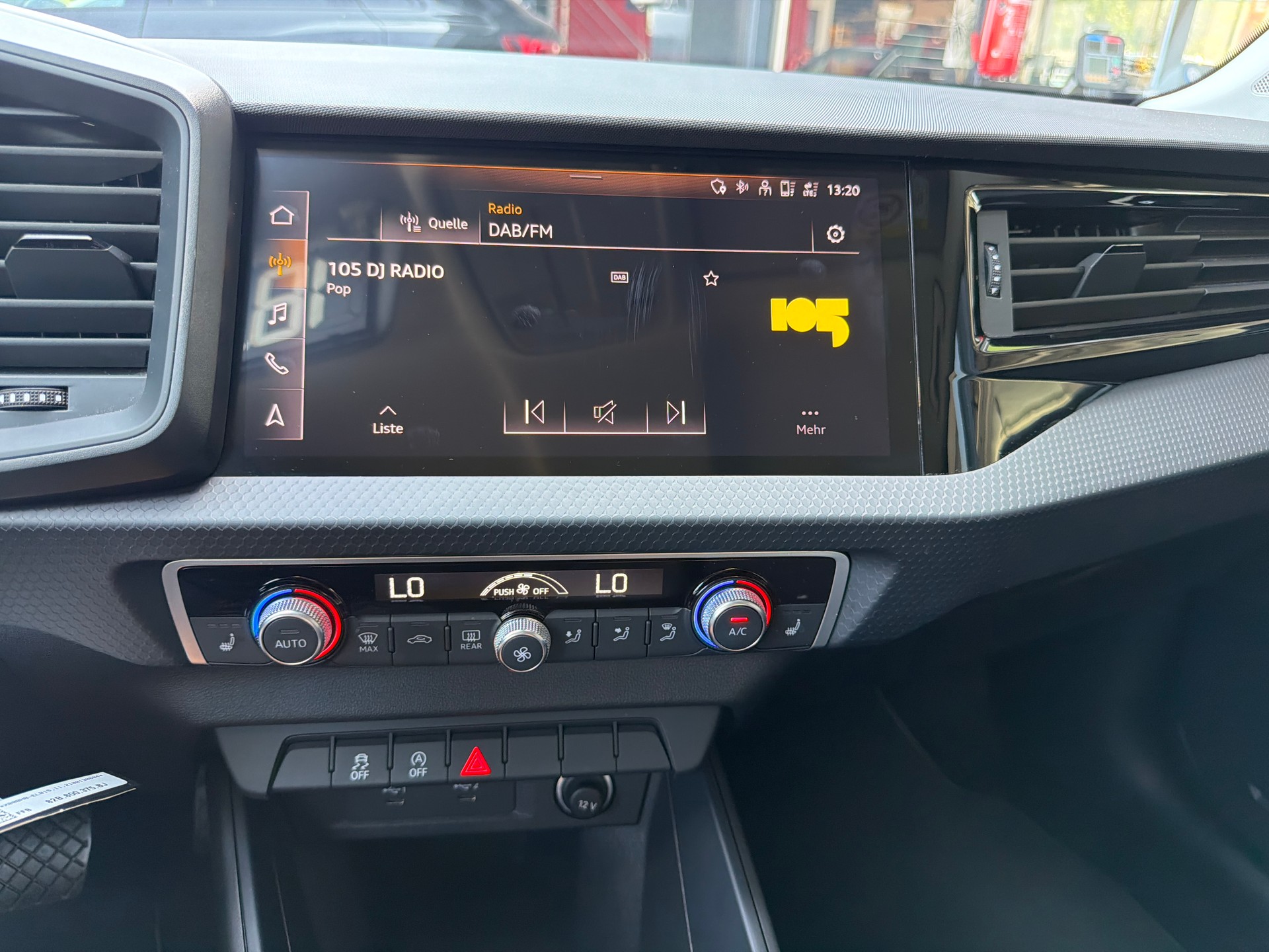 AUDI A1 Sportback 30 TFSI Attraction S-tronic-image-12