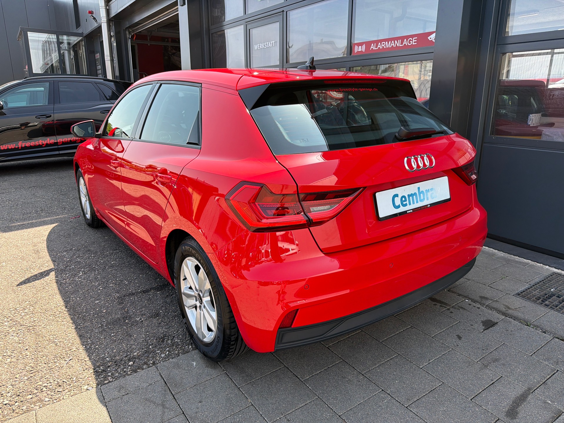 AUDI A1 Sportback 30 TFSI Attraction S-tronic-image-3