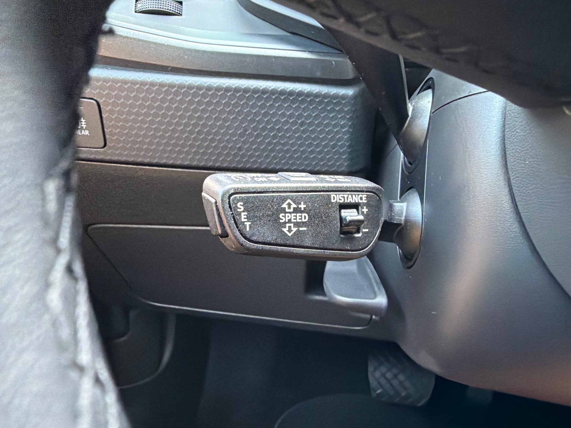 AUDI A1 Sportback 30 TFSI Attraction S-tronic-image-14