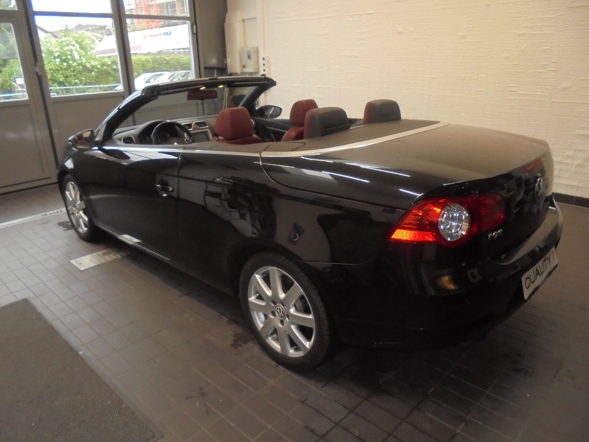 VW Eos 2.0 FSI Turbo Fashion DSG-image-4