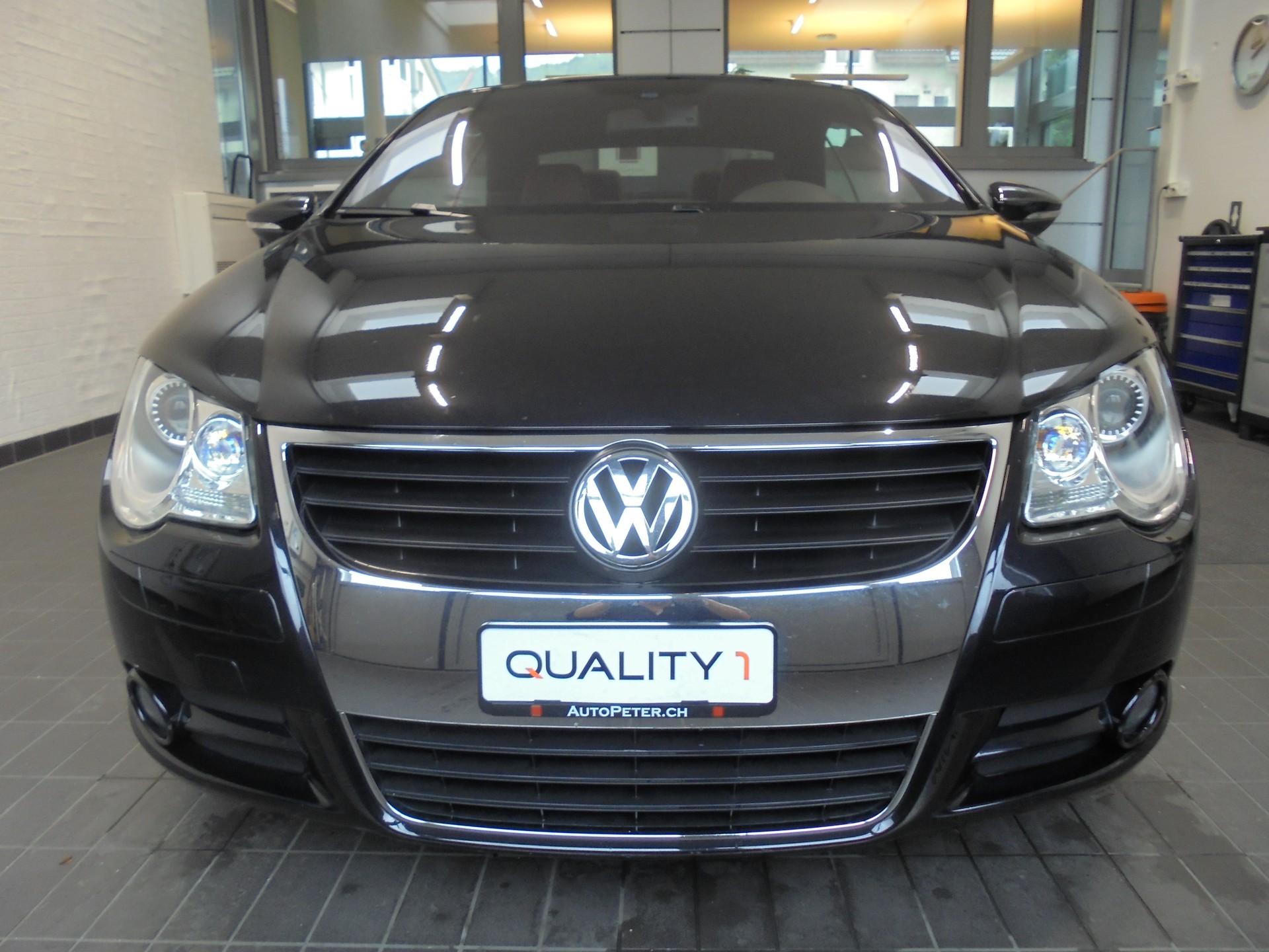 VW Eos 2.0 FSI Turbo Fashion DSG-image-2