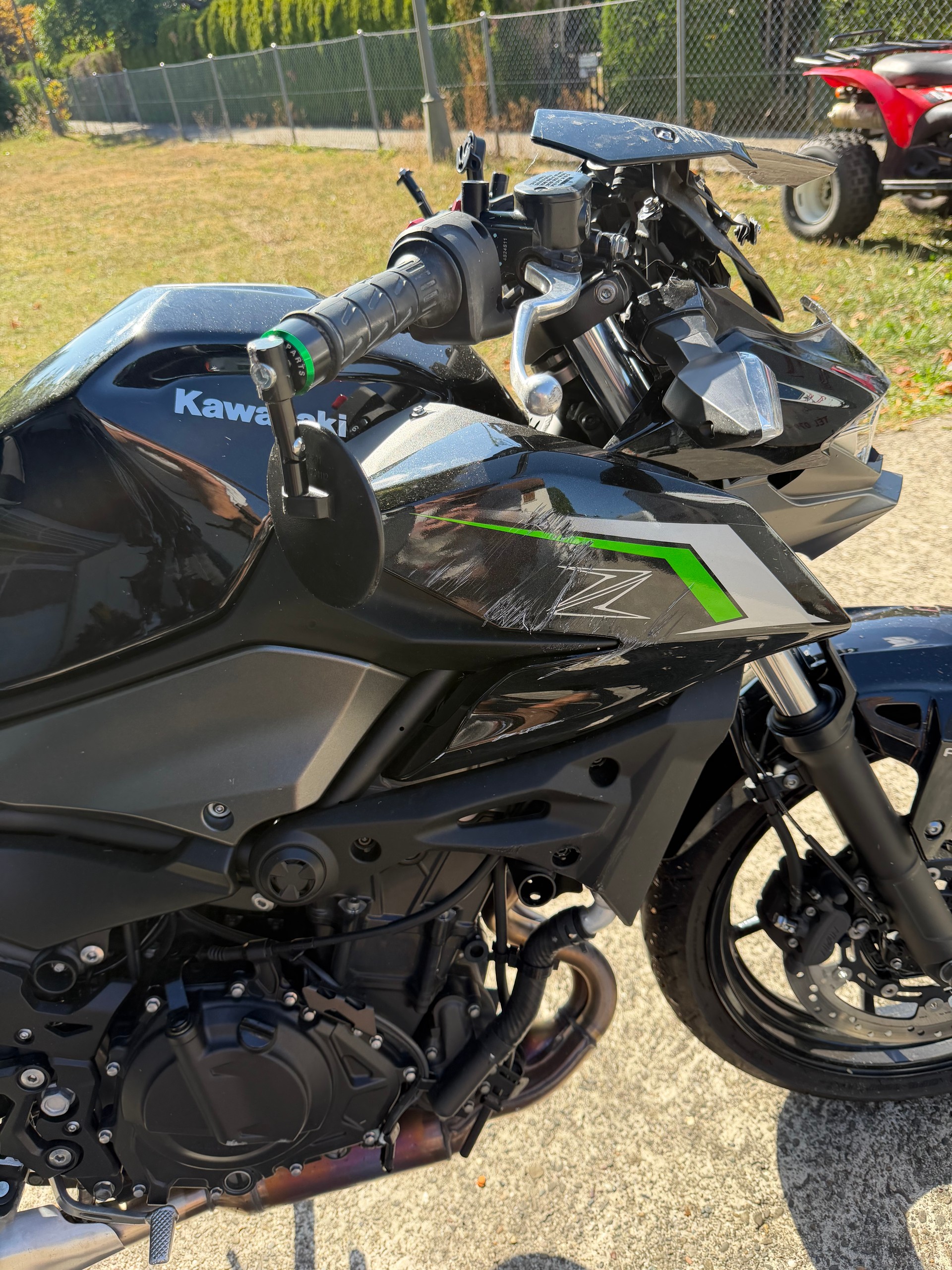 KAWASAKI Z 500/ 2025 / -3000km / accidenté - Unfall-image-5