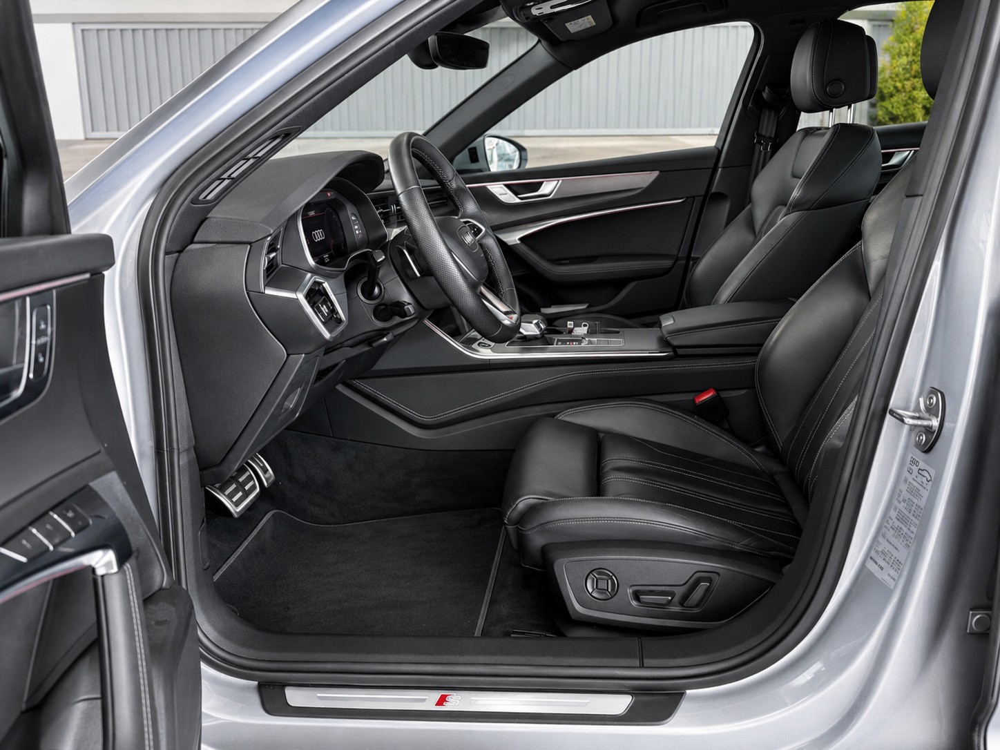 AUDI A6 Avant 50 TDI Sport quattro tiptronic S-Iine-image-7