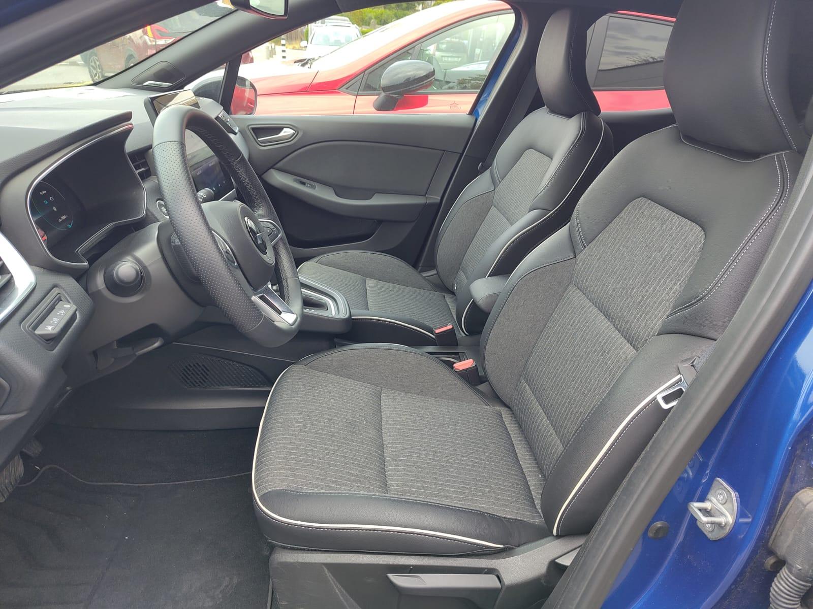 MITSUBISHI Colt 1.6 HEV Instyle-image-10