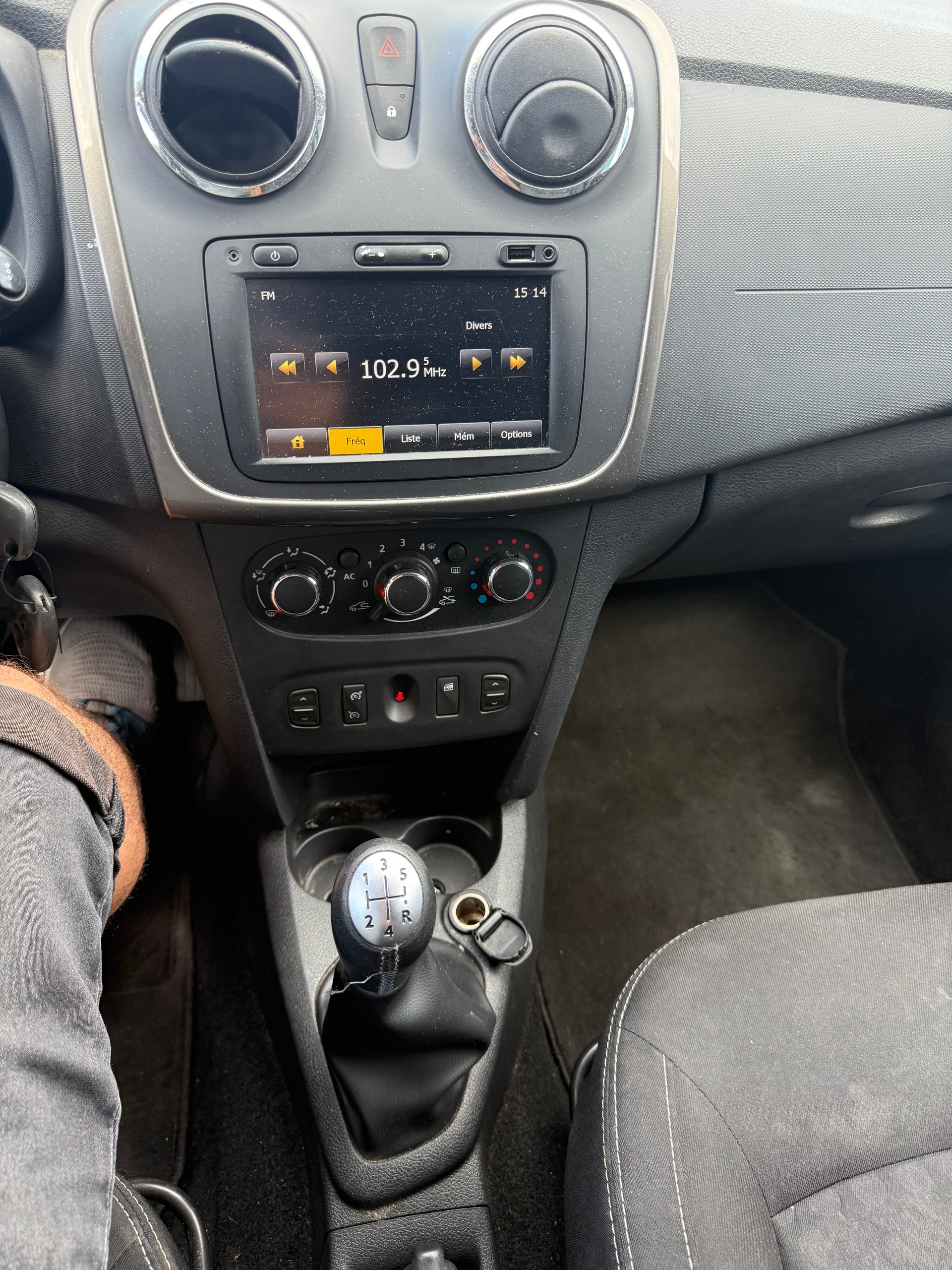DACIA Sandero Tce 90 Supreme-image-8