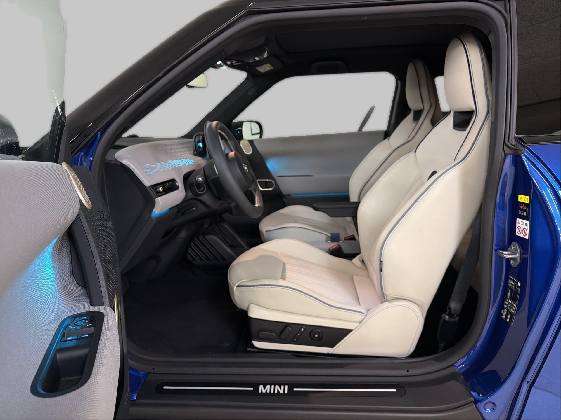 MINI Cooper SE-image-13