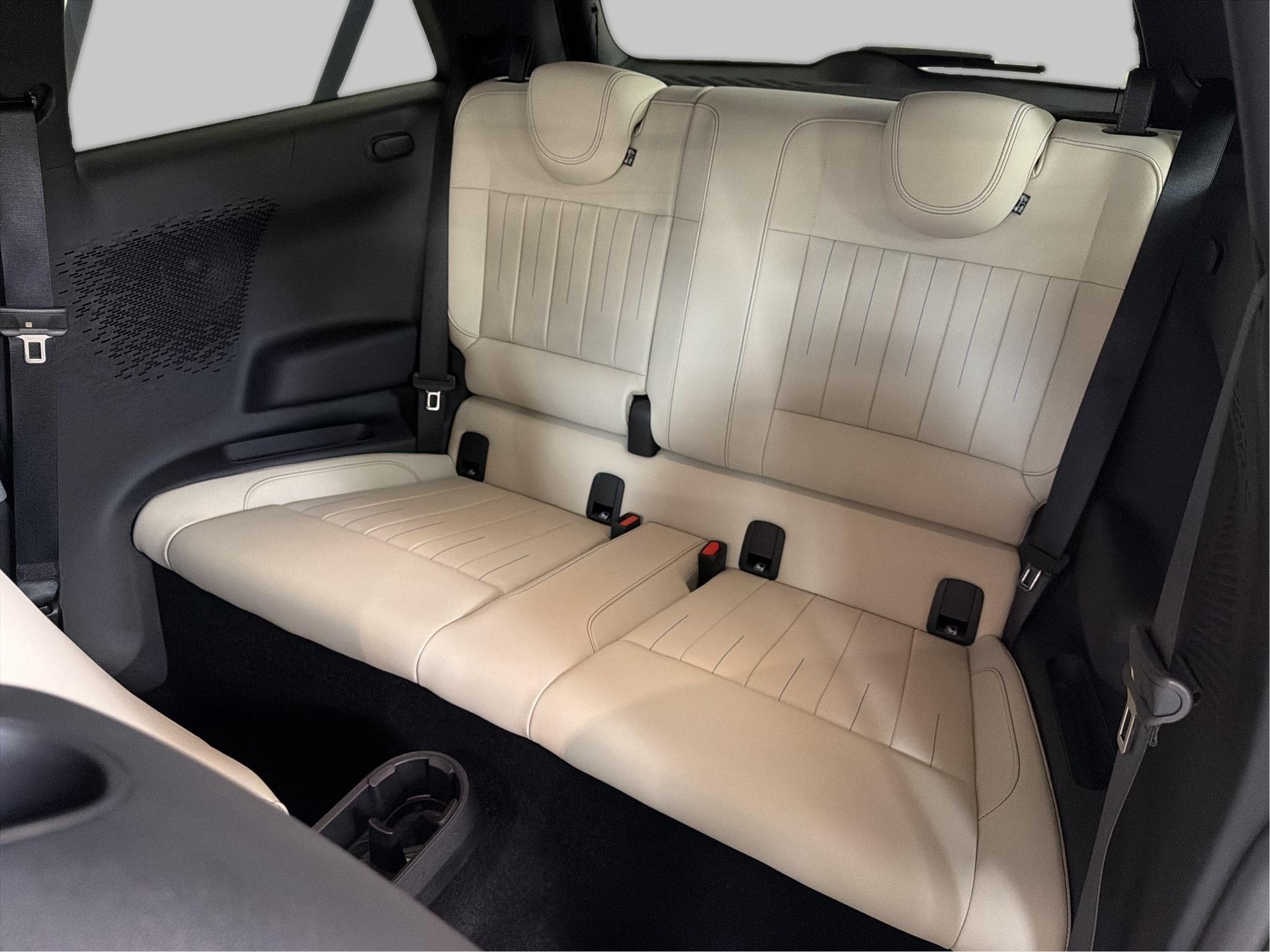 MINI Cooper SE-image-16