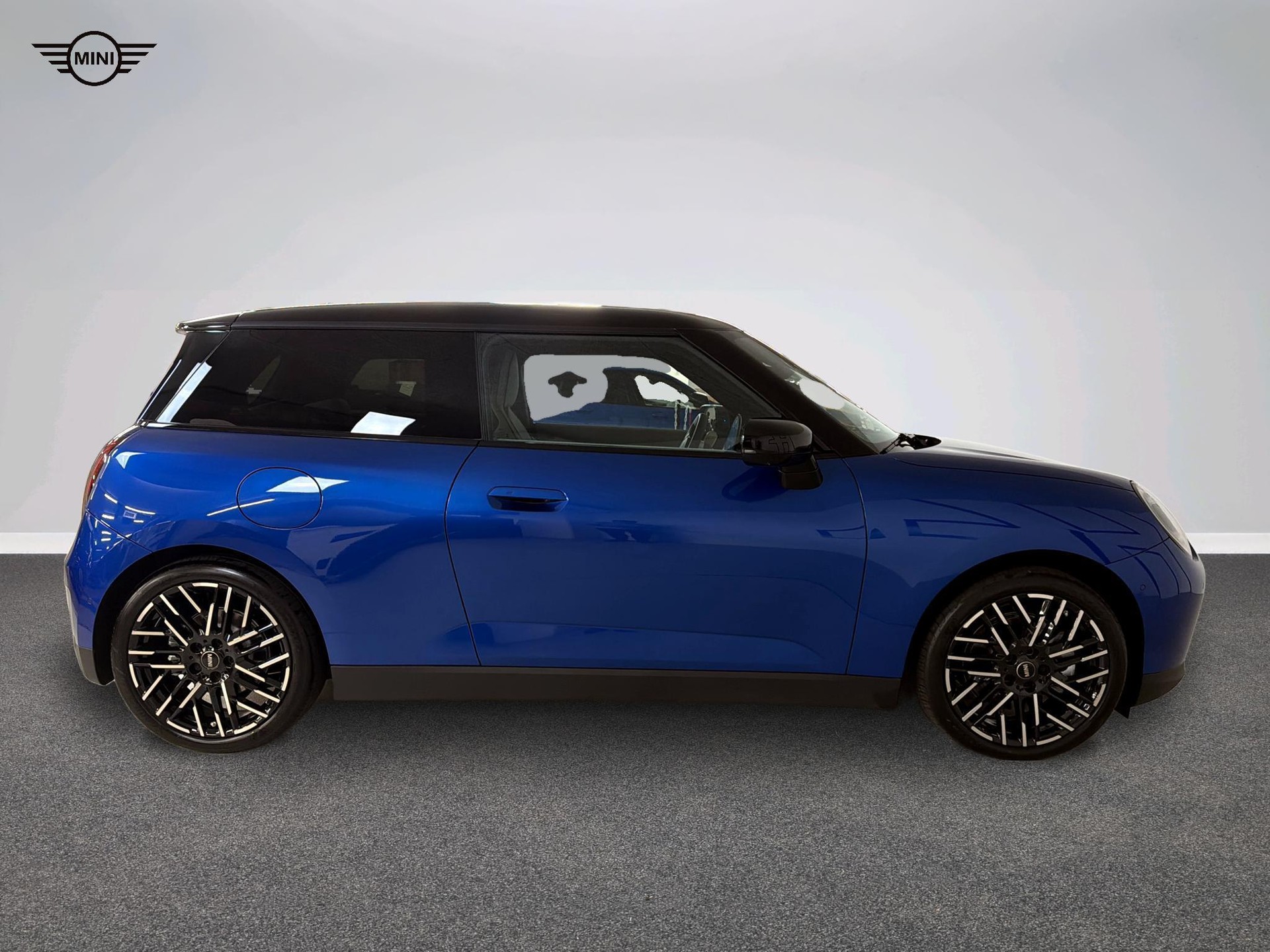 MINI Cooper SE-image-1