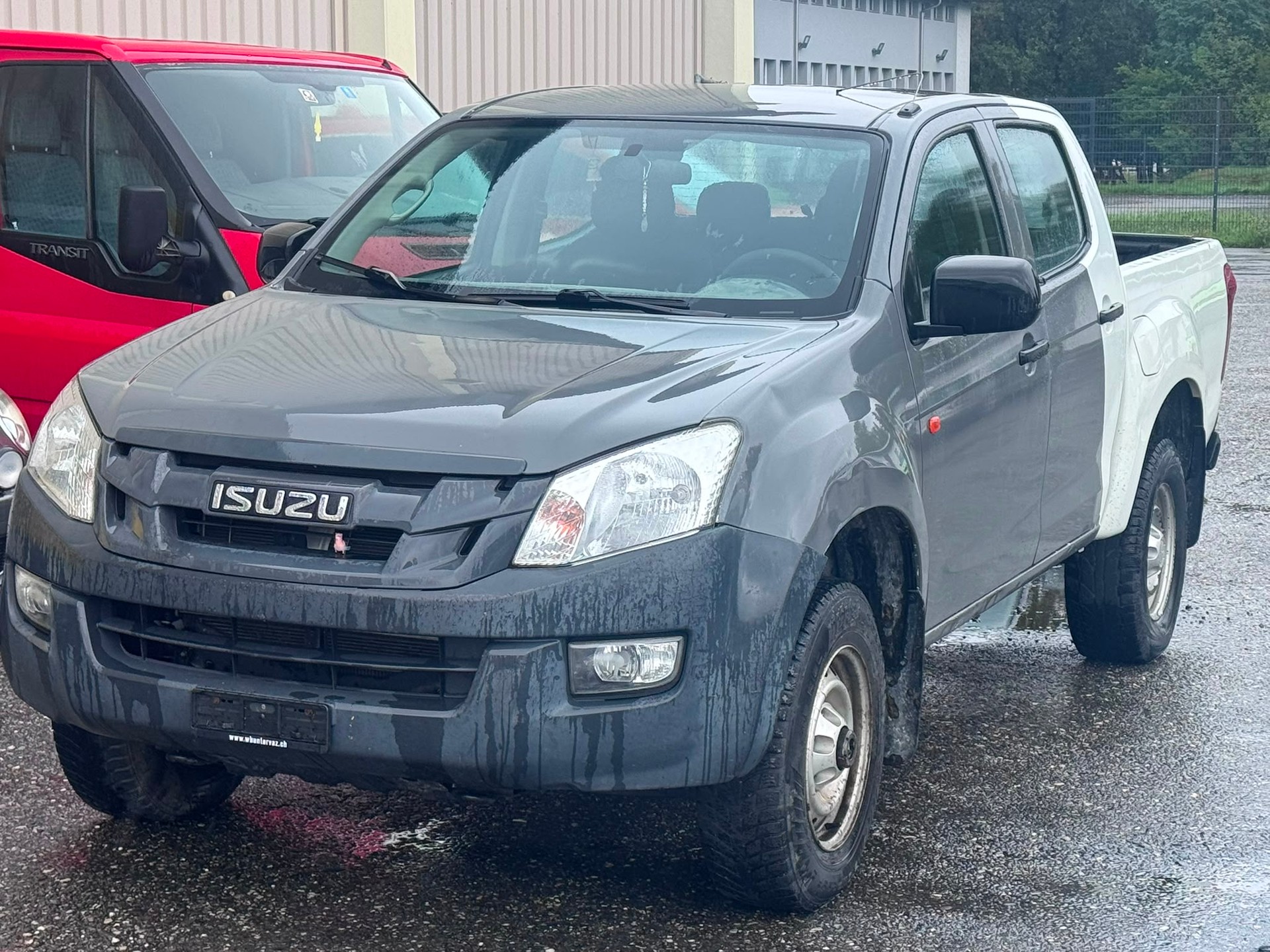ISUZU D-MAX 2.5 Crew Cab Satellite 4x4-image-1