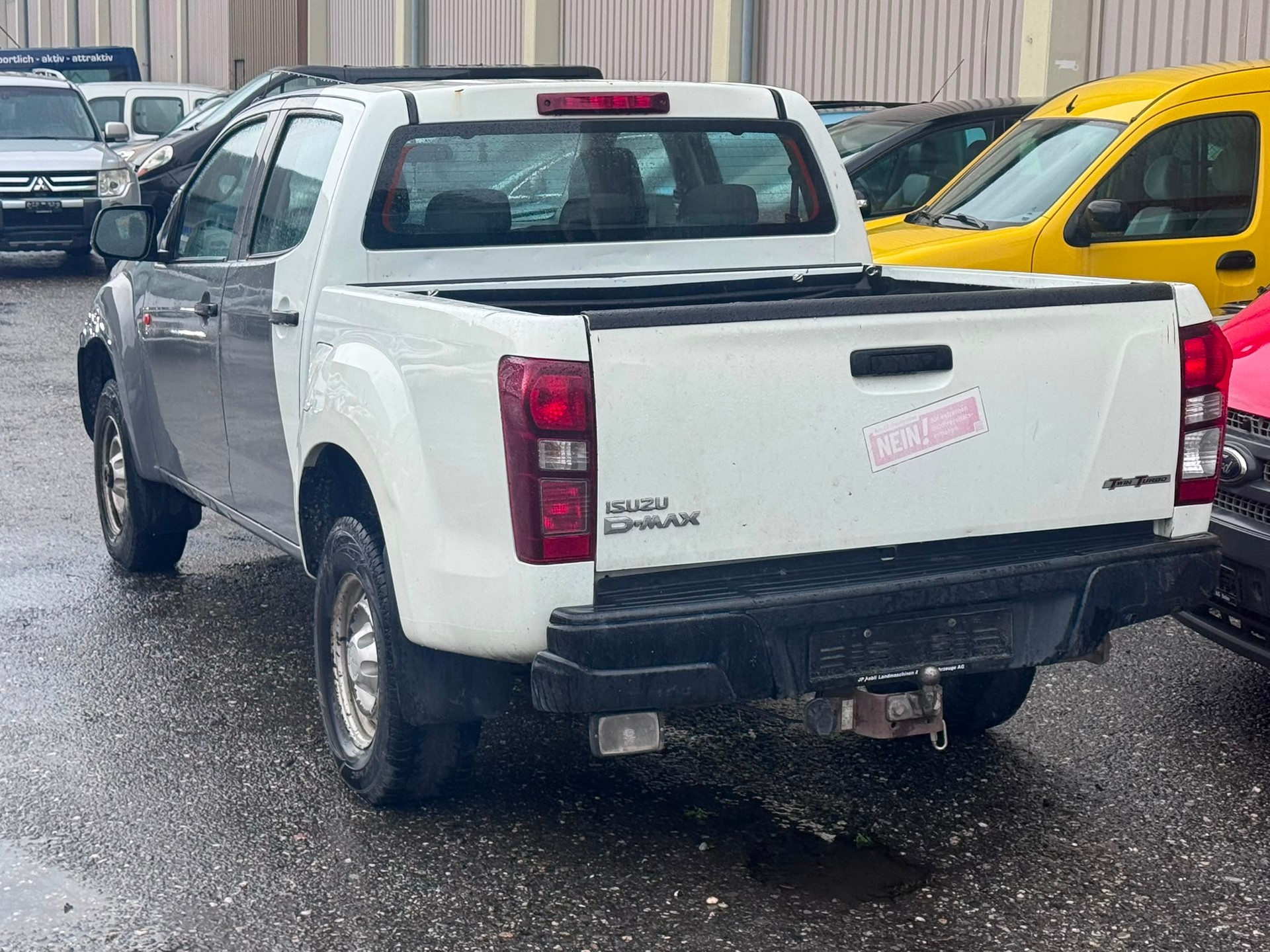 ISUZU D-MAX 2.5 Crew Cab Satellite 4x4-image-5