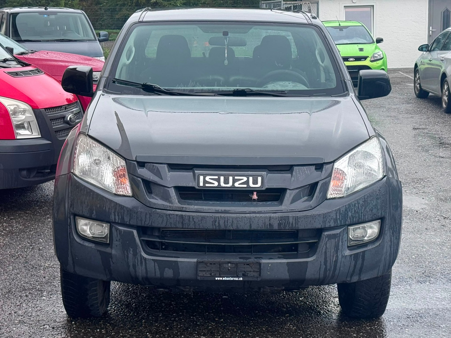 ISUZU D-MAX 2.5 Crew Cab Satellite 4x4-image-0