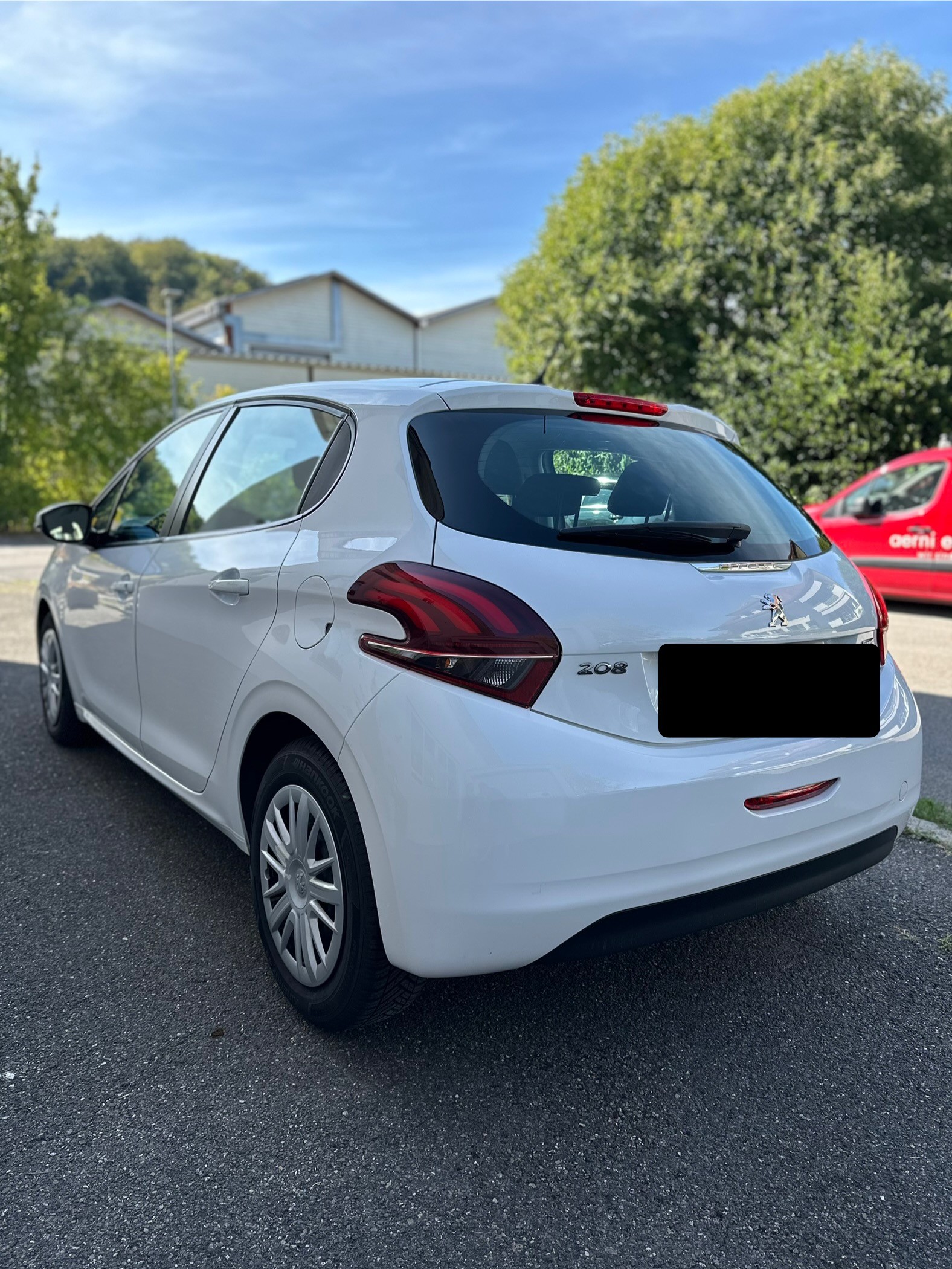 PEUGEOT 1.2 PureTech Active-image-1
