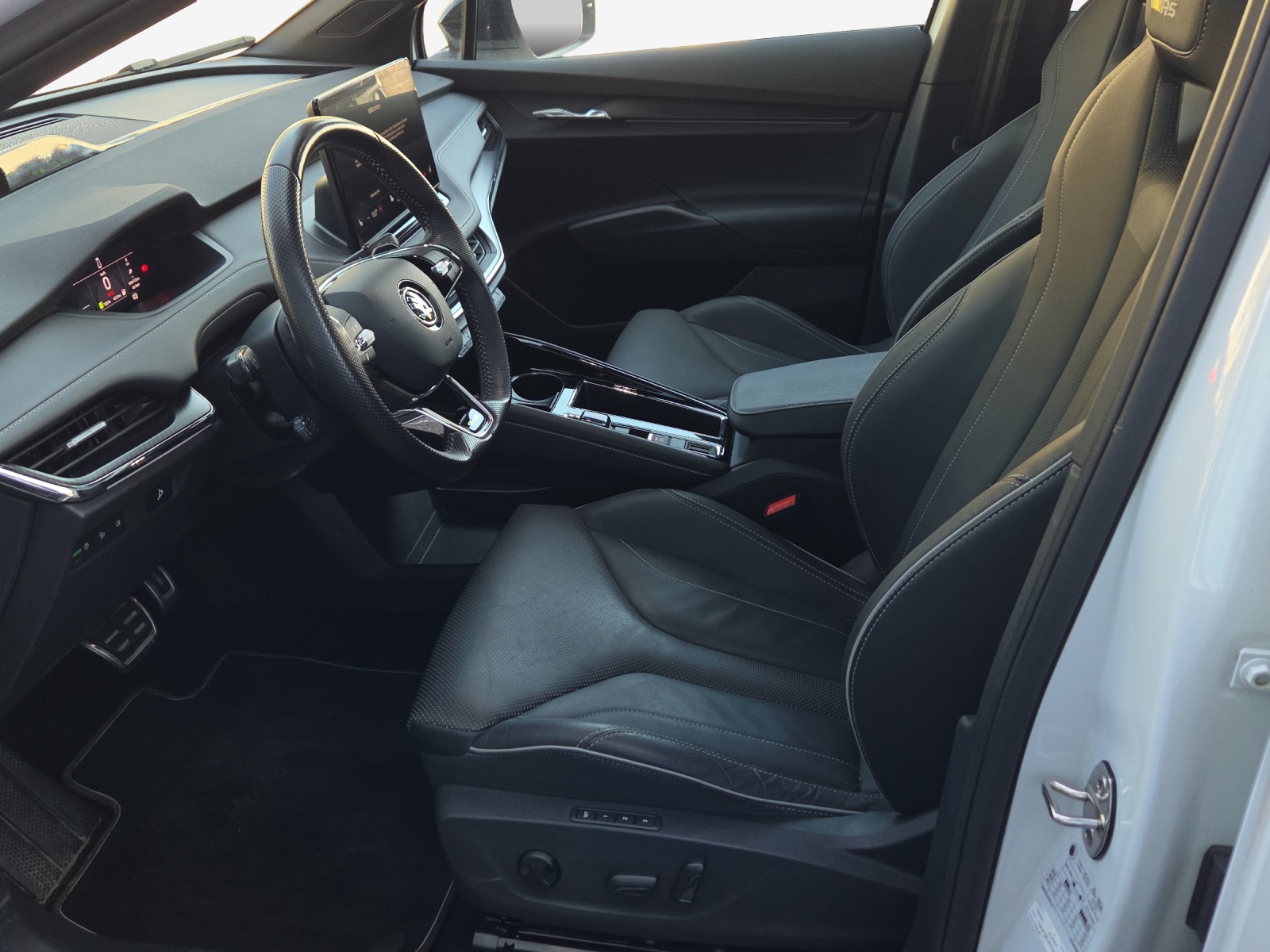 SKODA Enyaq Coupé RS iV 80 4x4-image-8