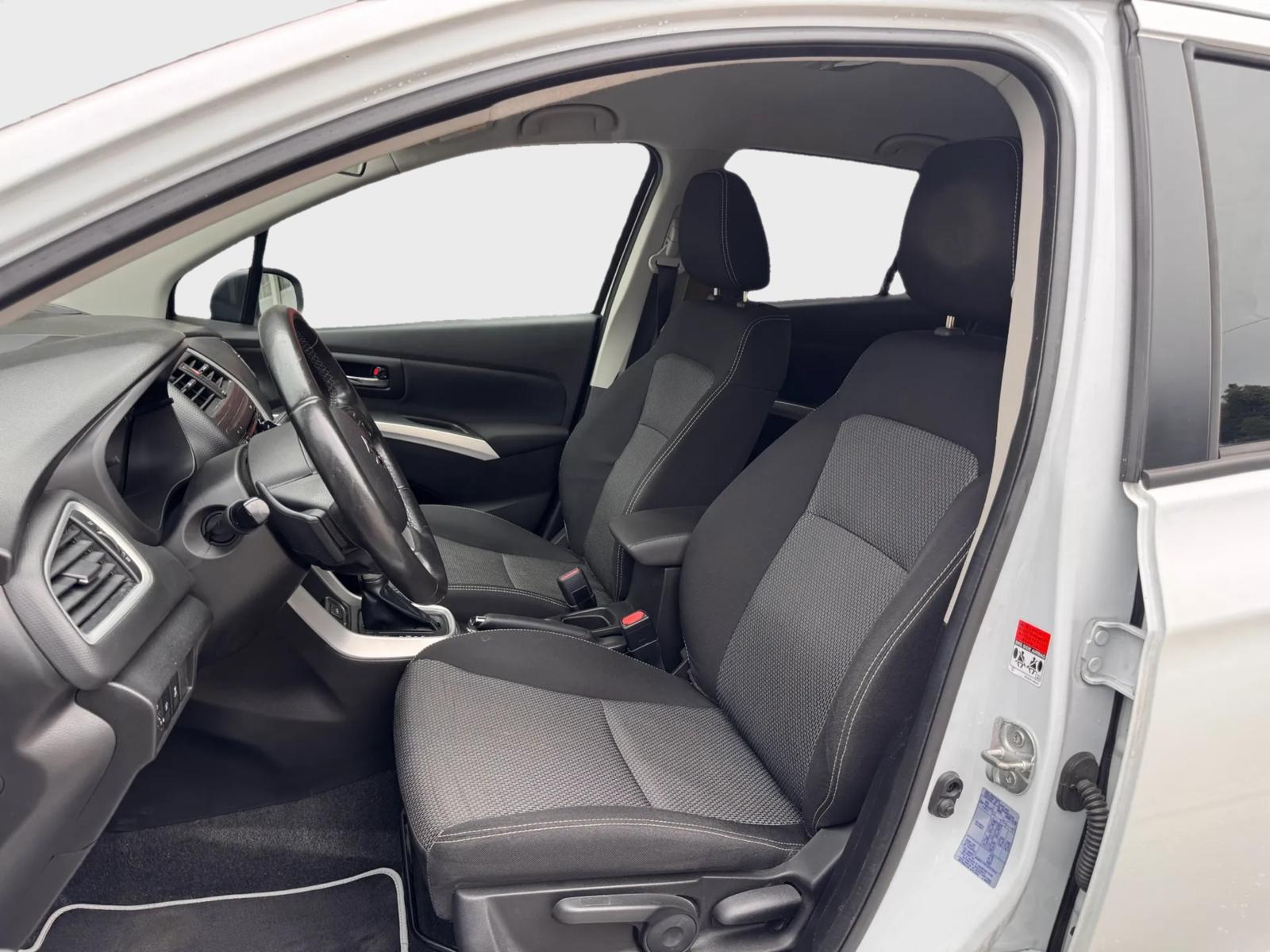 SUZUKI SX4 S-Cross 1.6 16V GL 4WD CVT7-image-6