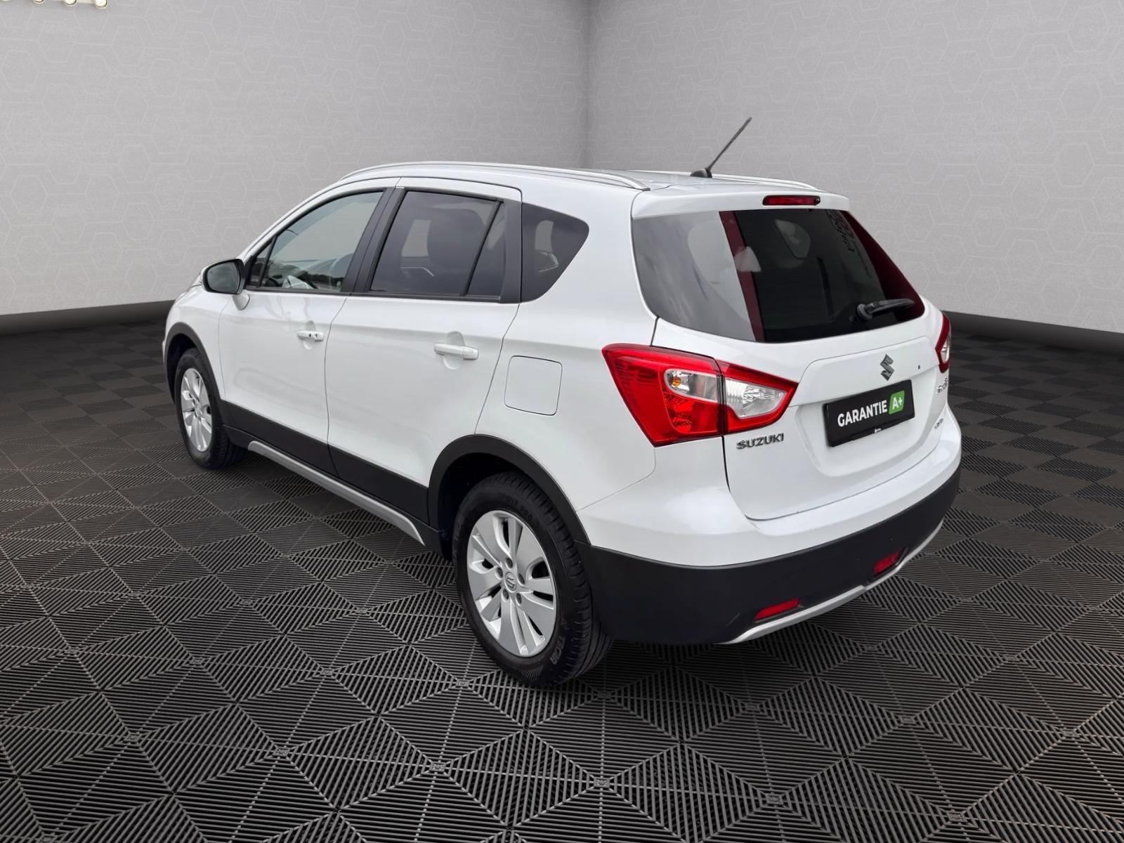 SUZUKI SX4 S-Cross 1.6 16V GL 4WD CVT7-image-2