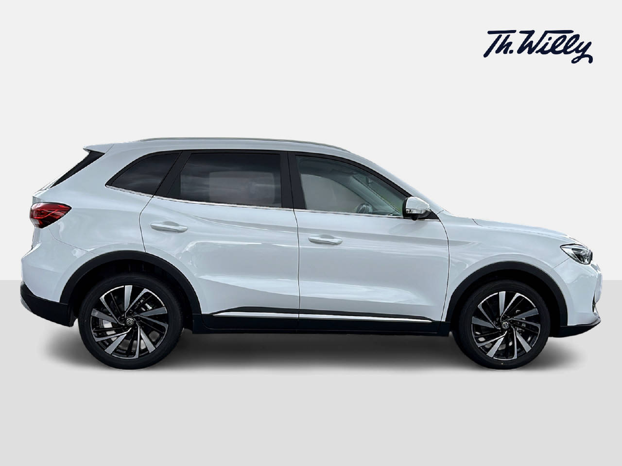 MG ZS 1.5 Hybrid+ Luxury-image-5