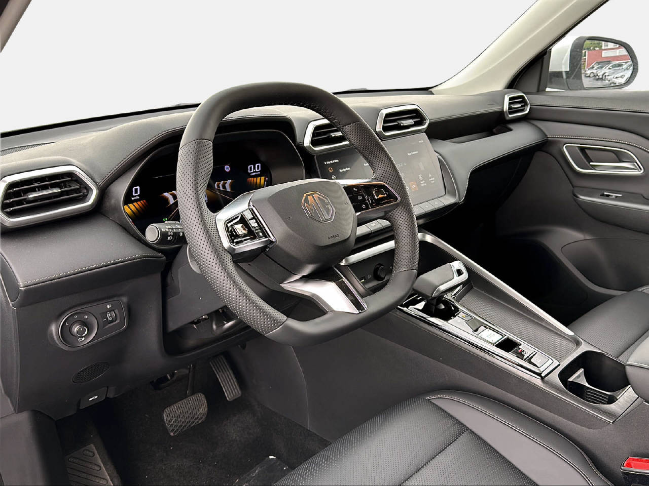 MG ZS 1.5 Hybrid+ Luxury-image-8