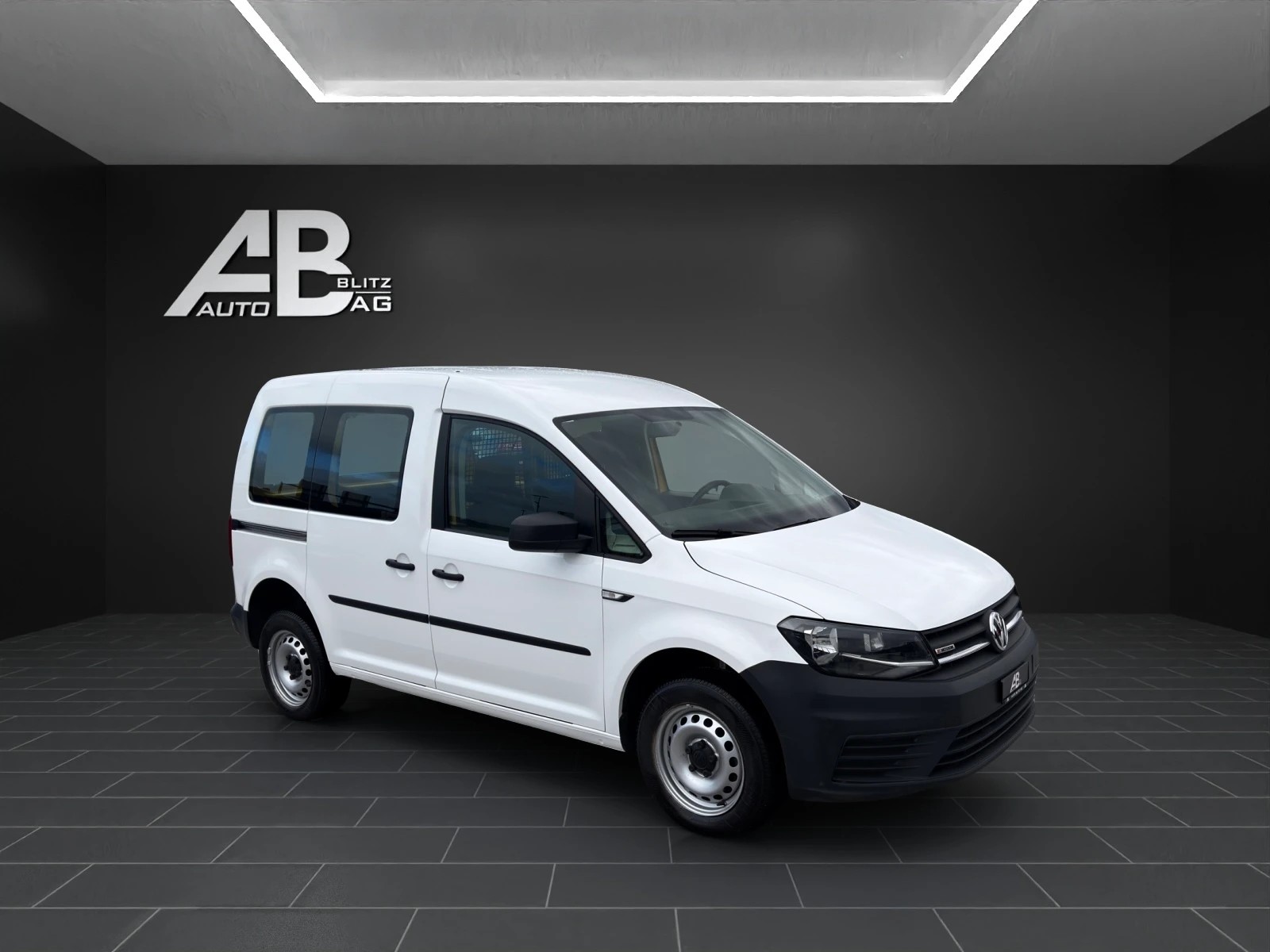 VW Caddy 2.0TDI 4Motion BlueMotion Technology mit 122 PS-image-5