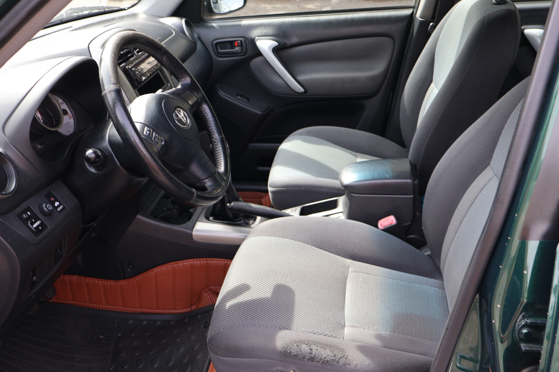 TOYOTA RAV-4 2.0 16V Linea Luna-image-11