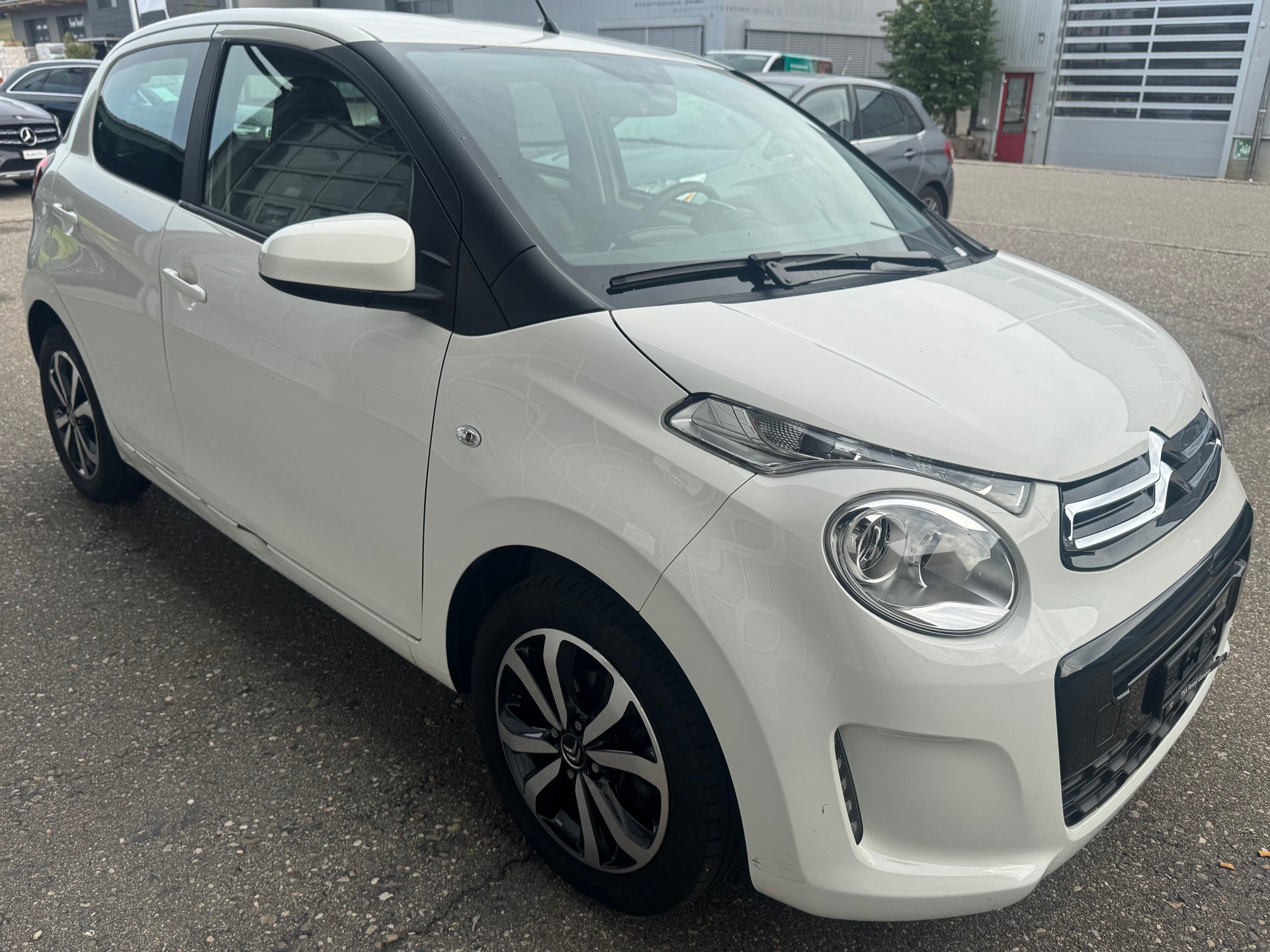 CITROEN C1 1.0 VTi Shine Stop&Start-image-2