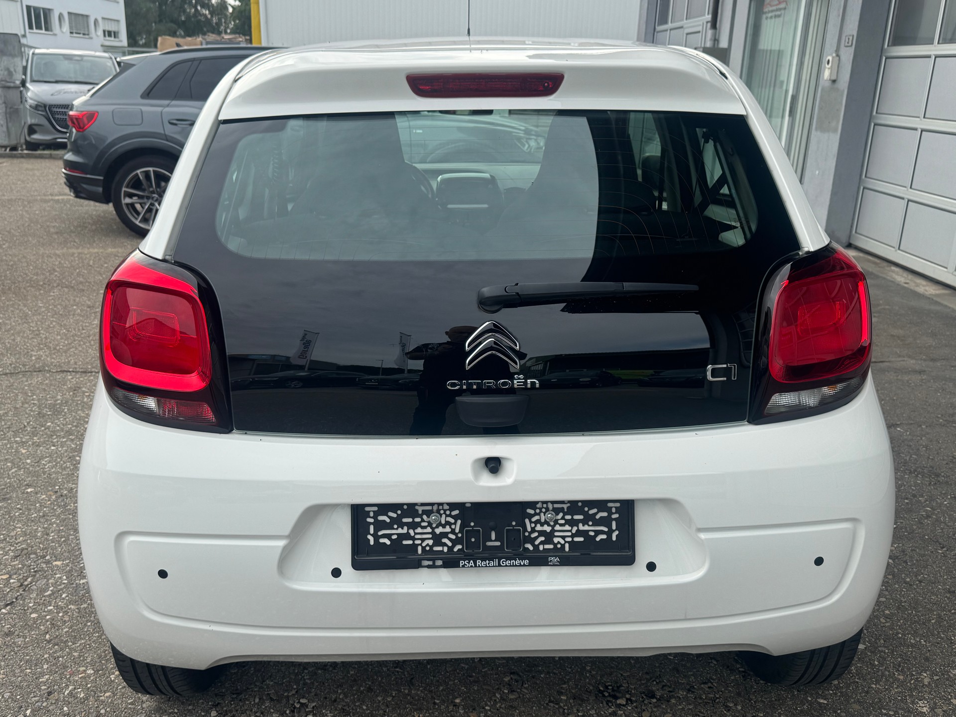 CITROEN C1 1.0 VTi Shine Stop&Start-image-5