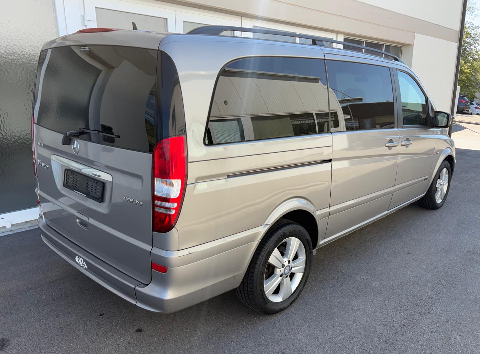 MERCEDES-BENZ Viano 3.0 CDI Ambiente Edition Lang 6-Sitz Leder-image-2