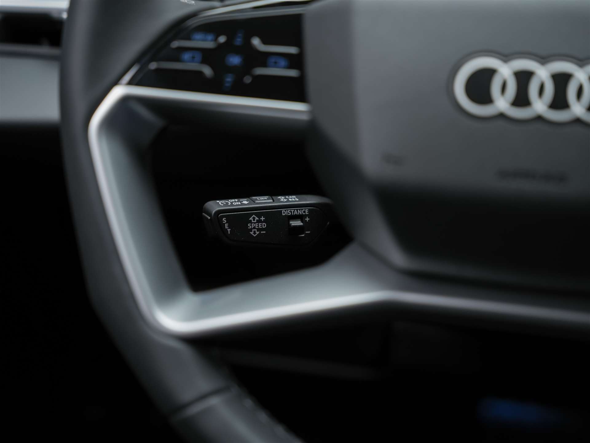 AUDI A6 Limousine S Line TDI quattro S tronic *Werksgarantie*360°*Assistenten*-image-28