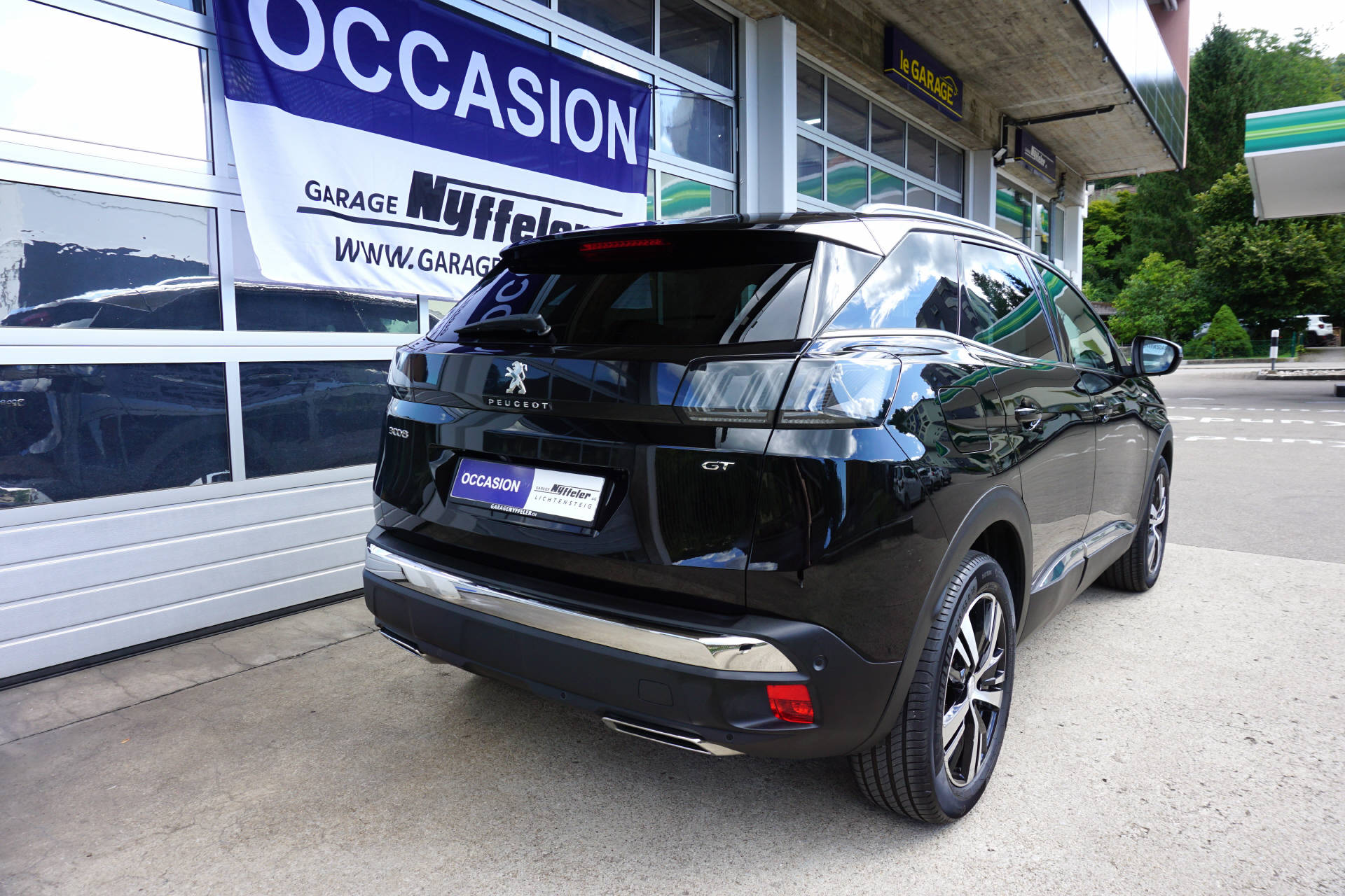 PEUGEOT 3008 1.2 Hybrid GT-image-4