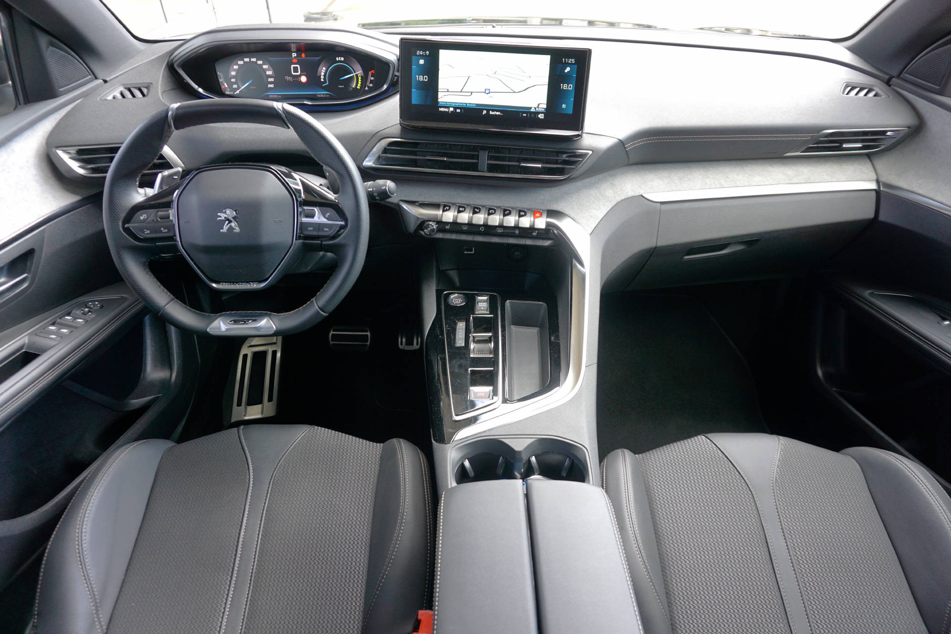 PEUGEOT 3008 1.2 Hybrid GT-image-6