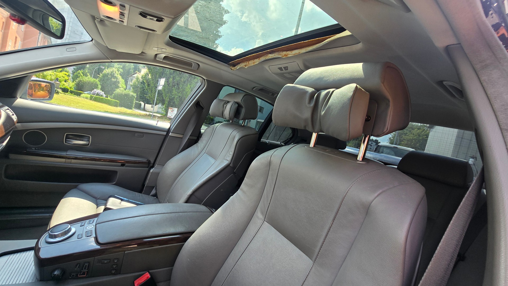 BMW 745d-image-14