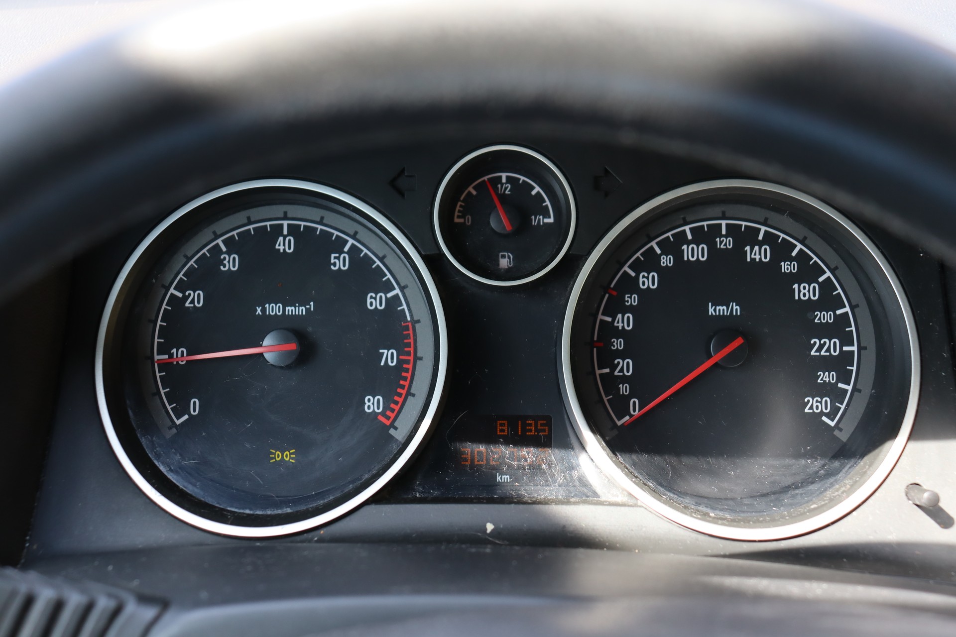 OPEL Astra Caravan 1.8i 16V-image-12