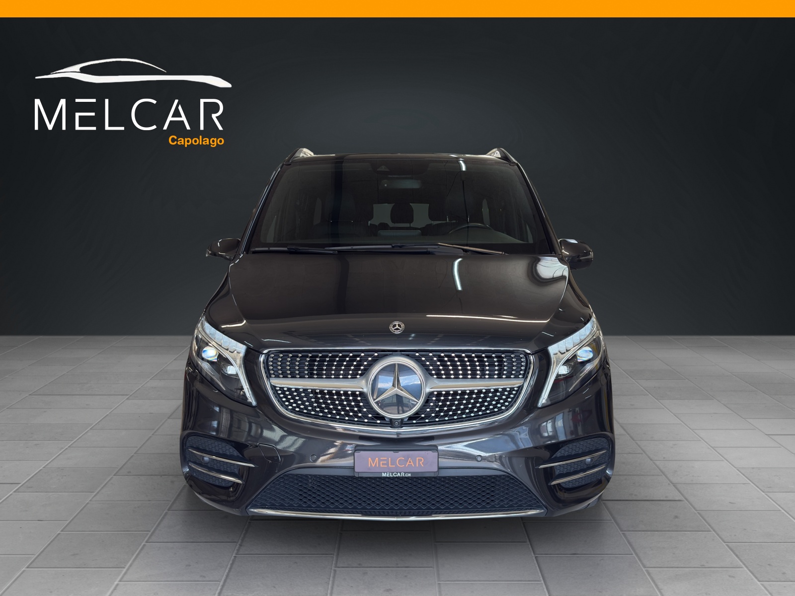 MERCEDES-BENZ V 300 d lang Avantgarde 4Matic 9G-Tronic AMG Line-image-2