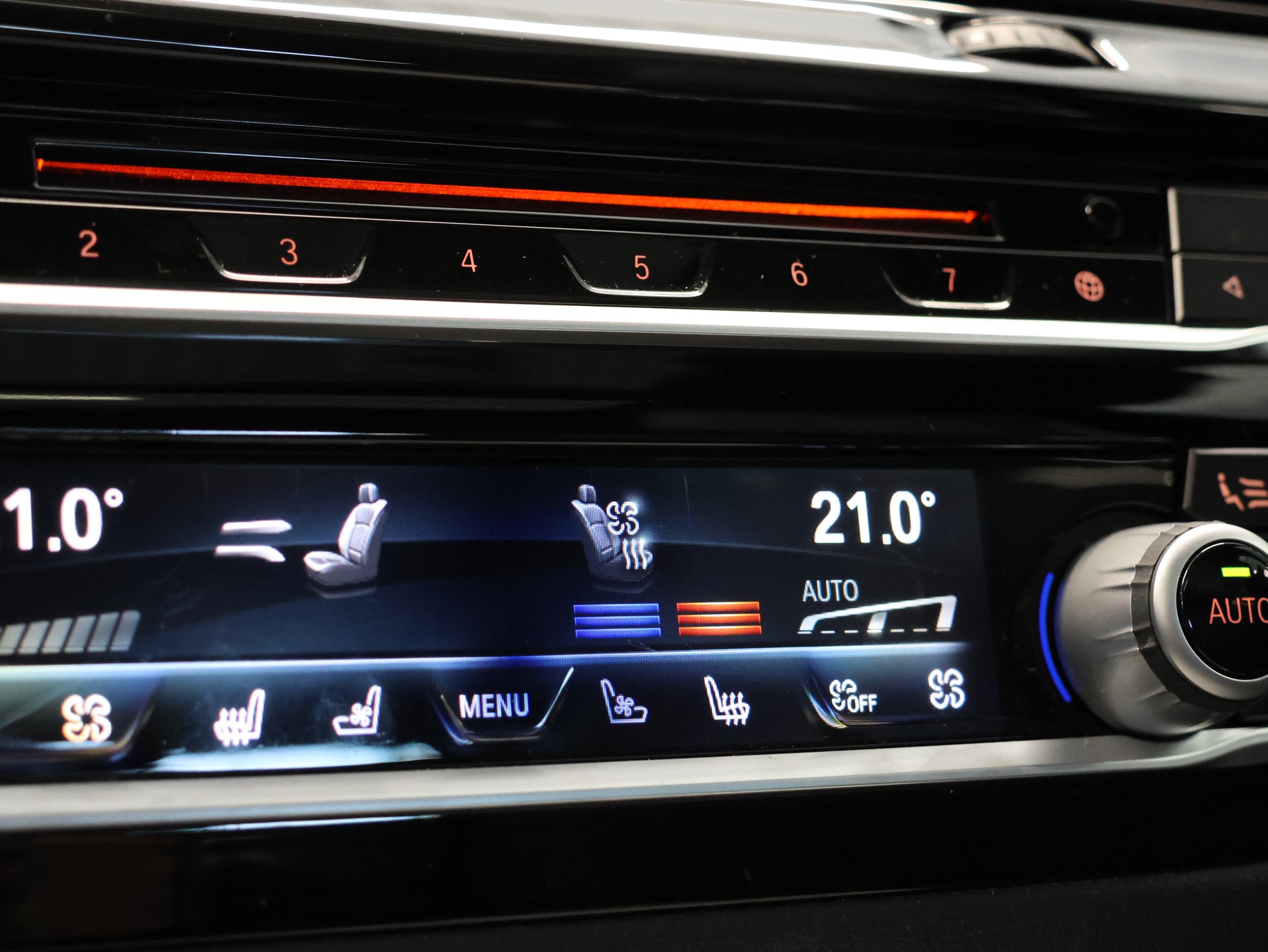 BMW M550d xDrive Touring Steptronic-image-29