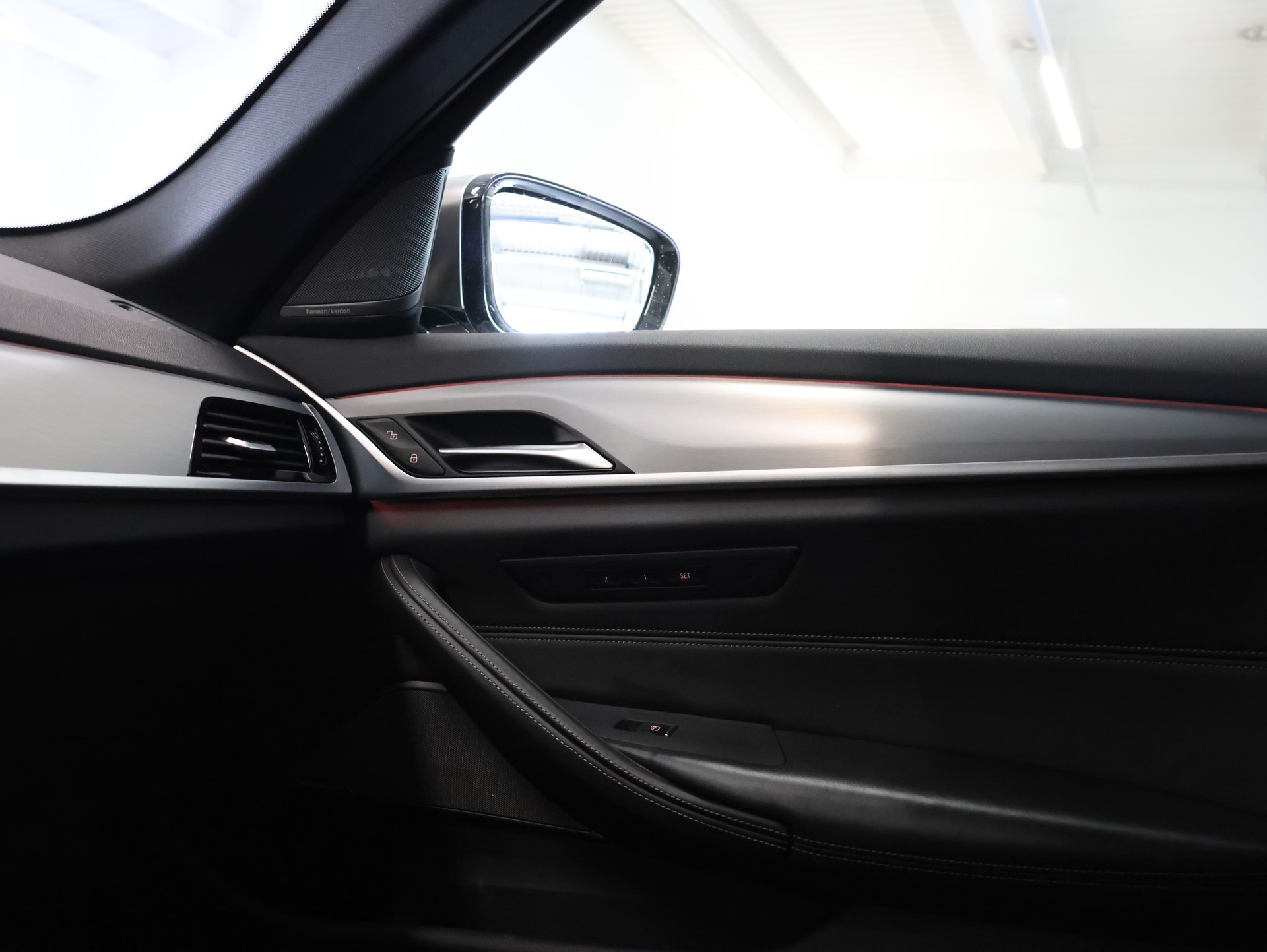 BMW M550d xDrive Touring Steptronic-image-31