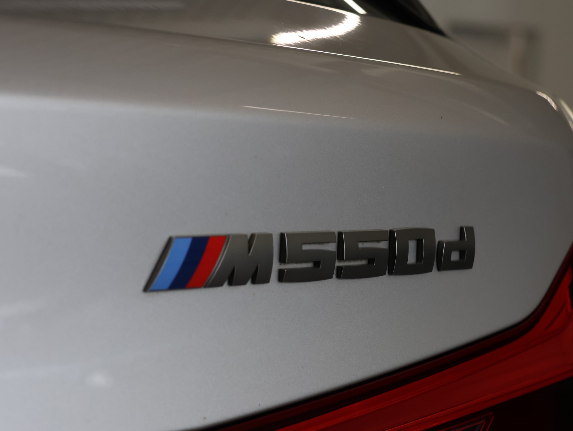 BMW M550d xDrive Touring Steptronic-image-40