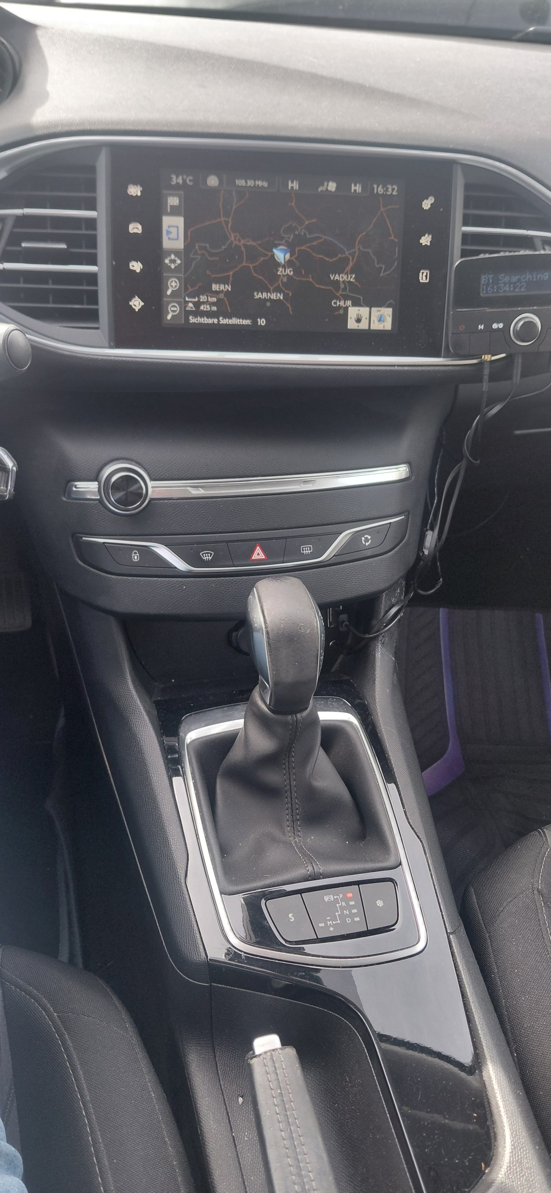 PEUGEOT 308 SW 1.6 BlueHDI Active Automatic-image-9