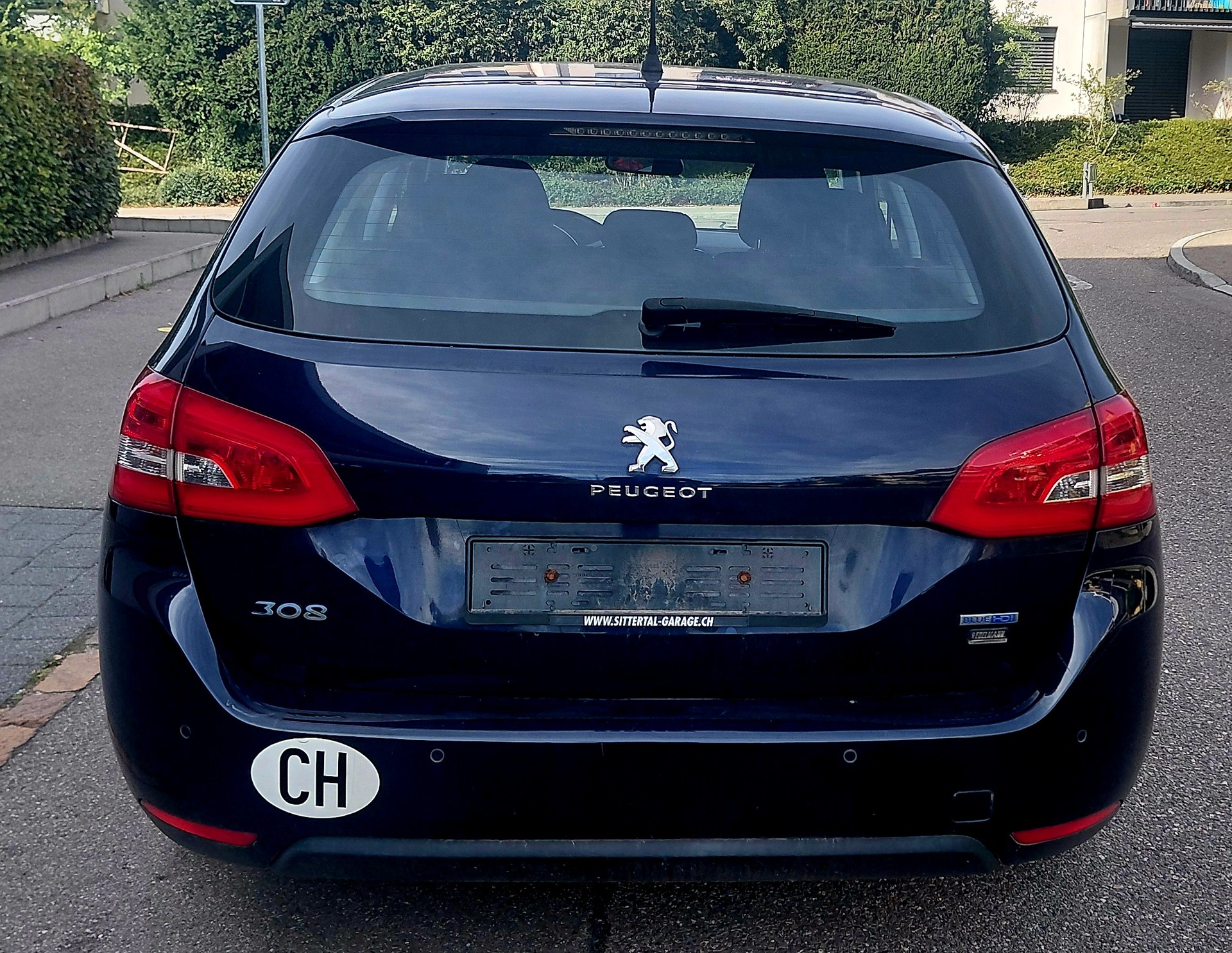 PEUGEOT 308 SW 1.6 BlueHDI Active Automatic-image-7
