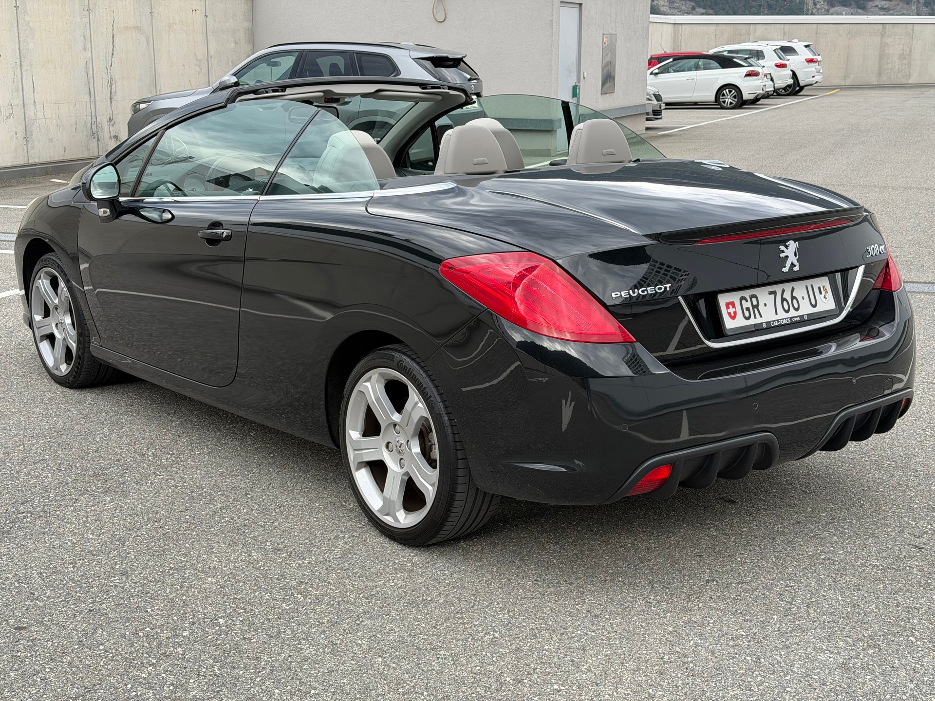 PEUGEOT 308 CC 1.6 16V Turbo Platinum-showroom-element-3