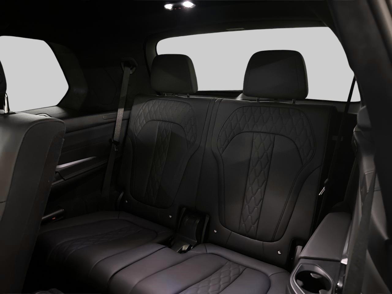 BMW X7 40d xDrive M-Sport 7-Sitzer-image-14