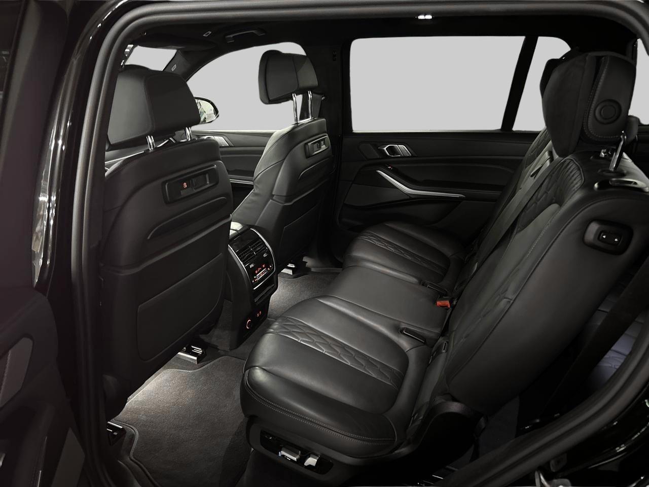 BMW X7 40d xDrive M-Sport 7-Sitzer-image-13