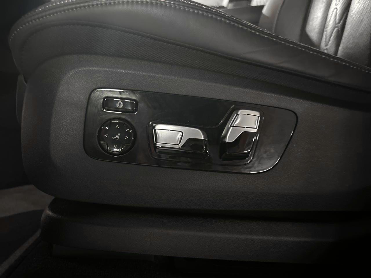 BMW X7 40d xDrive M-Sport 7-Sitzer-image-25