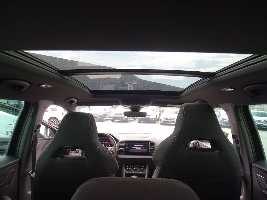 SKODA Karoq 2.0 TSI SportLine 4x4 DSG-image-5